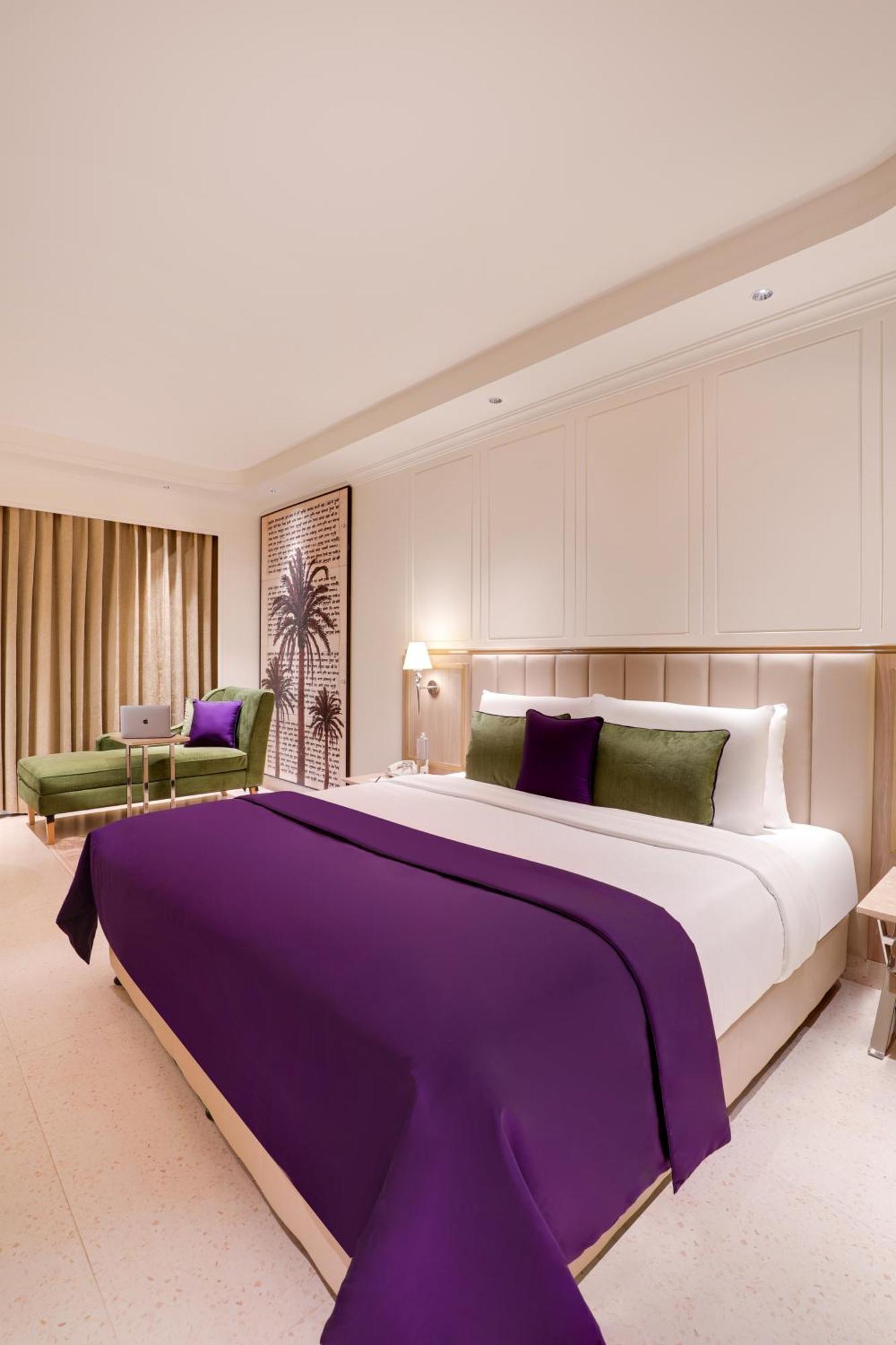 Hotel Aurika, International Airport 5*
