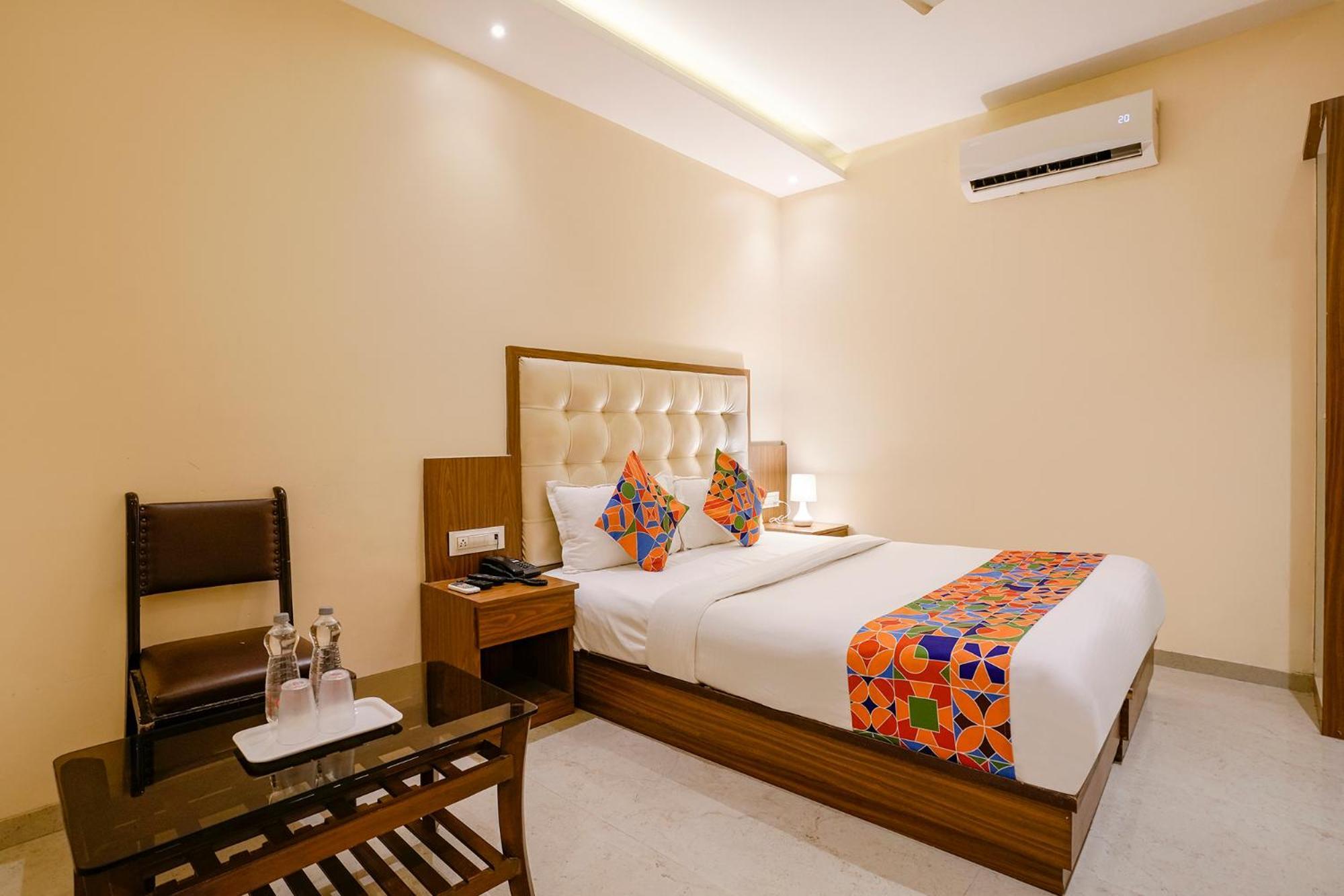 Hotel Fabexpress Wynd - Nr International Airport