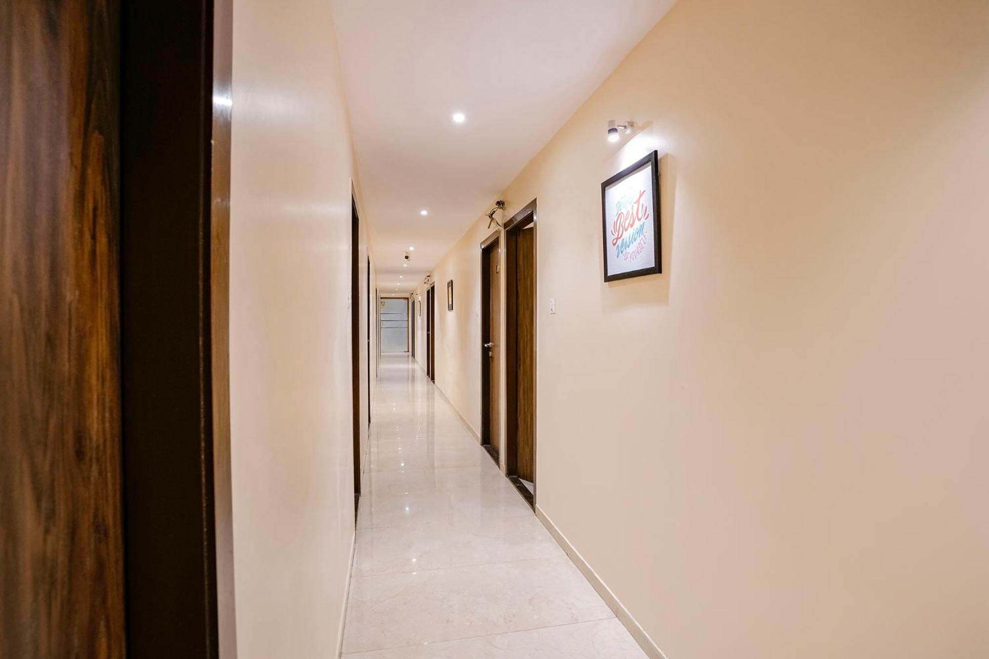 Hotel Fabexpress Wynd - Nr International Airport 3*