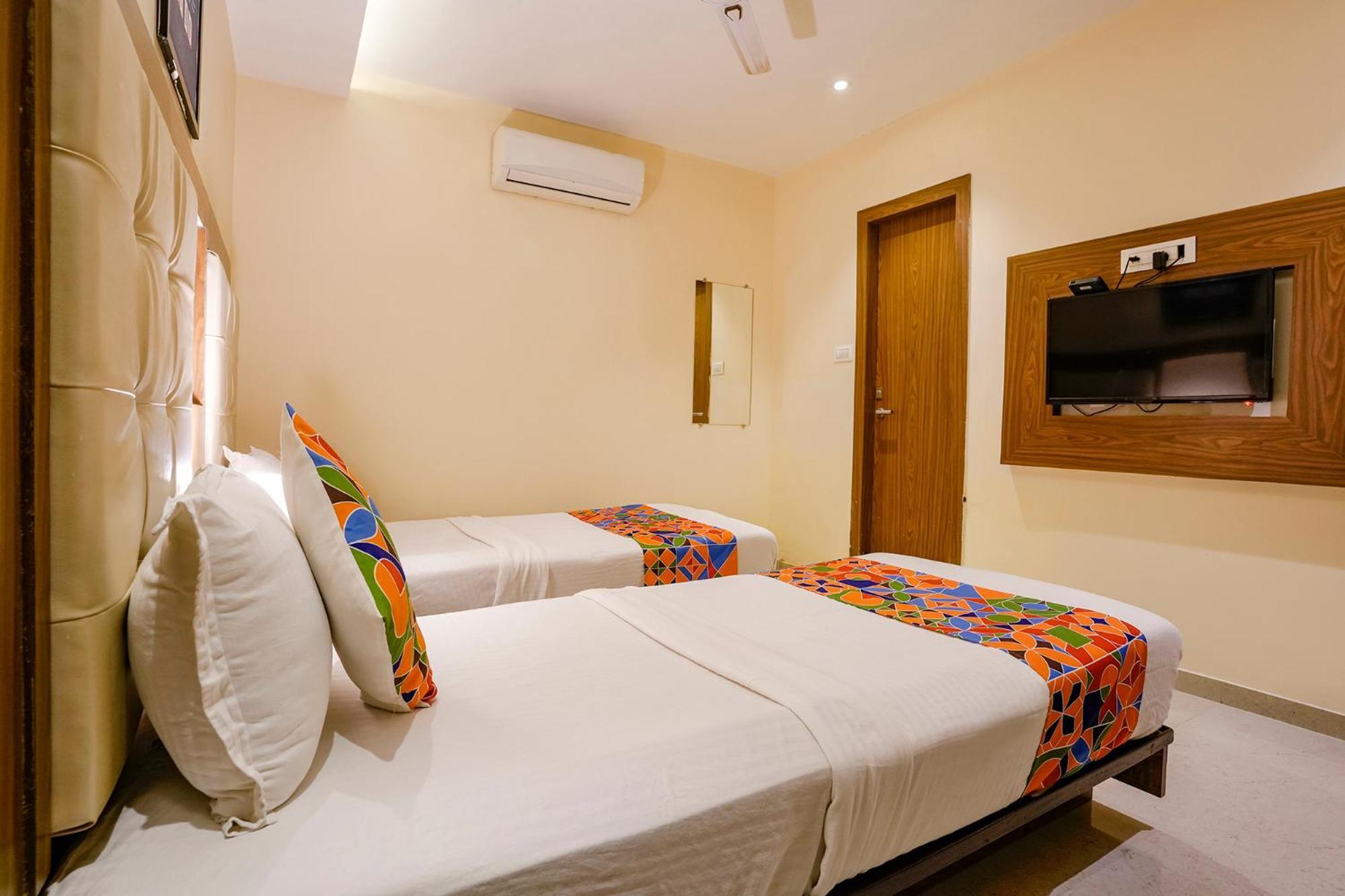 Fabexpress Wynd - Nr International Airport Hotel 3*