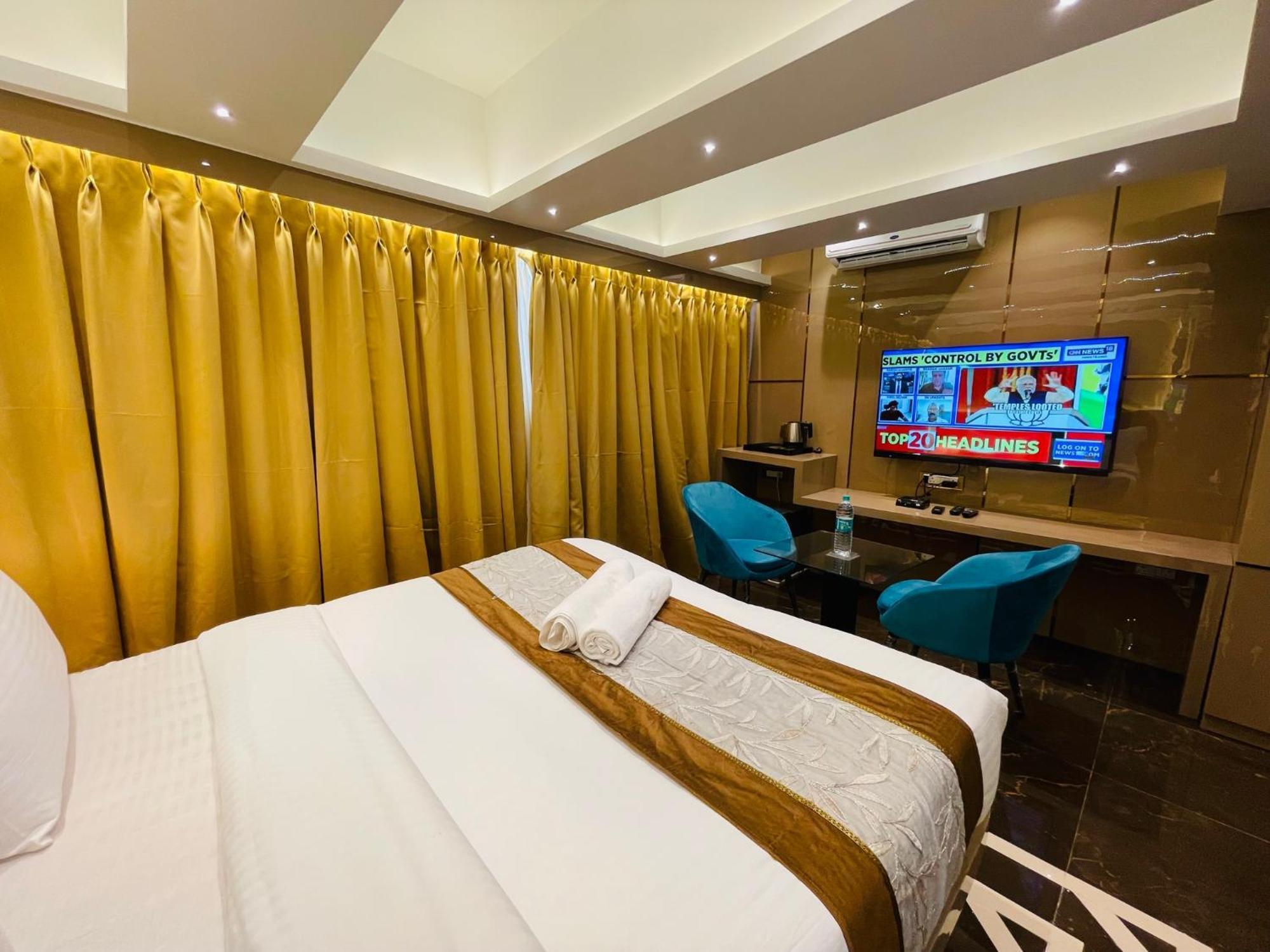 Home2 Renaissance Club Hotel Mumbai