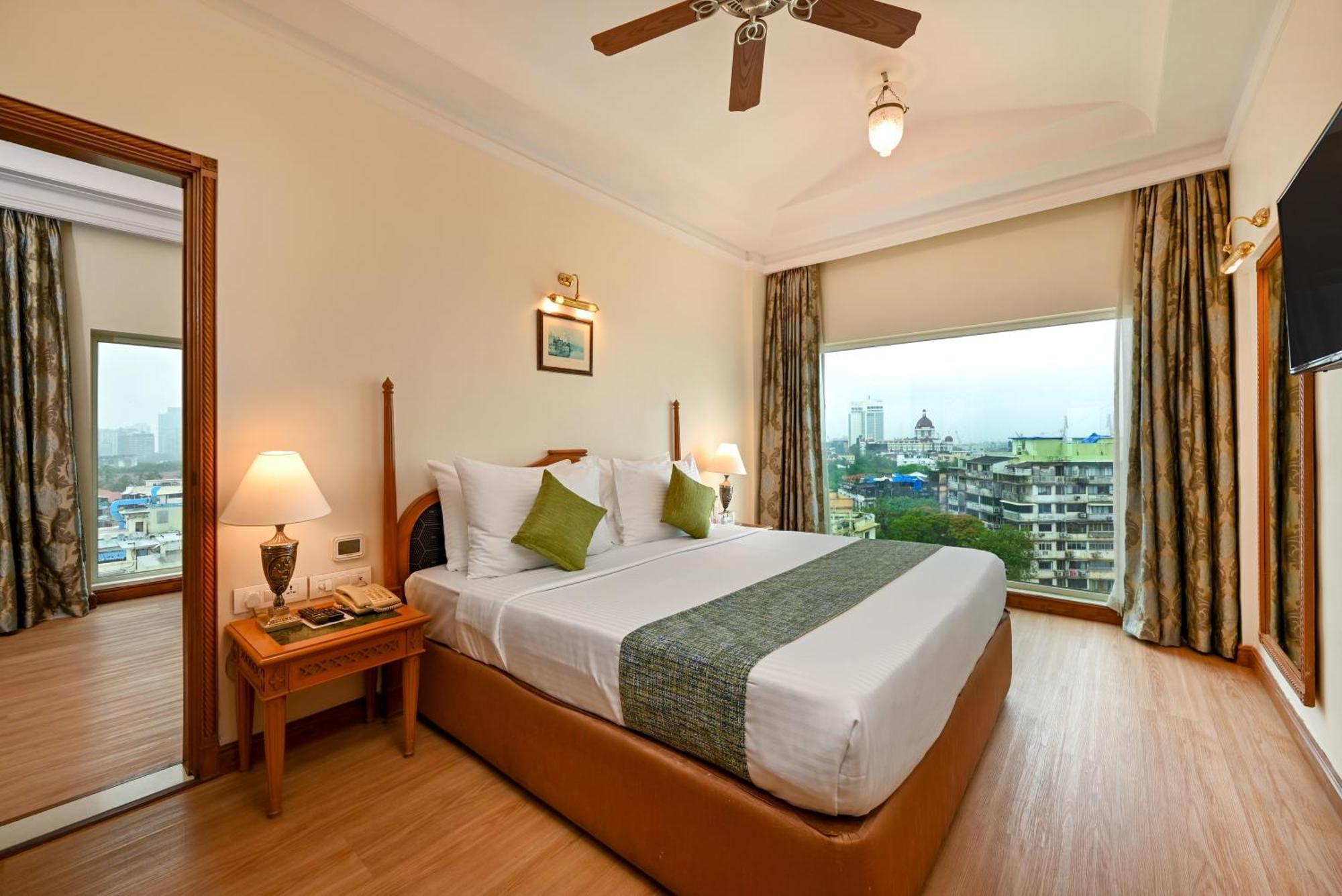 Fariyas , Colaba Hotel 4*