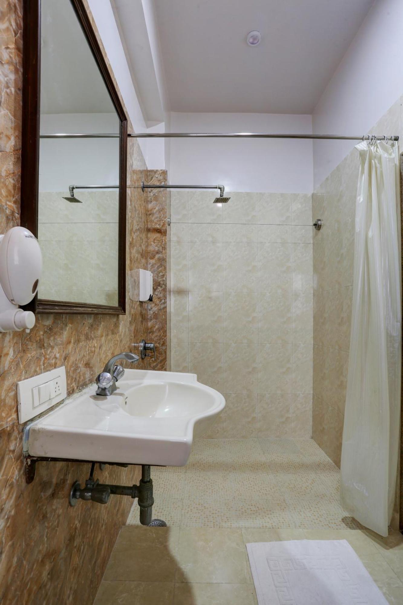 Accord Hotel Mumbai