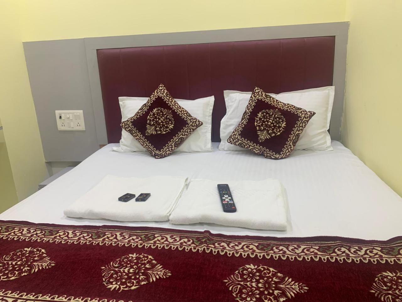 Sai Plaza, Chembur Guest house