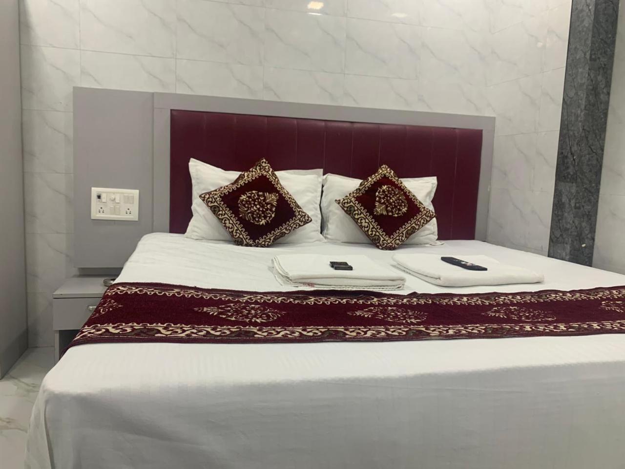Sai Plaza, Chembur 2* Mumbai