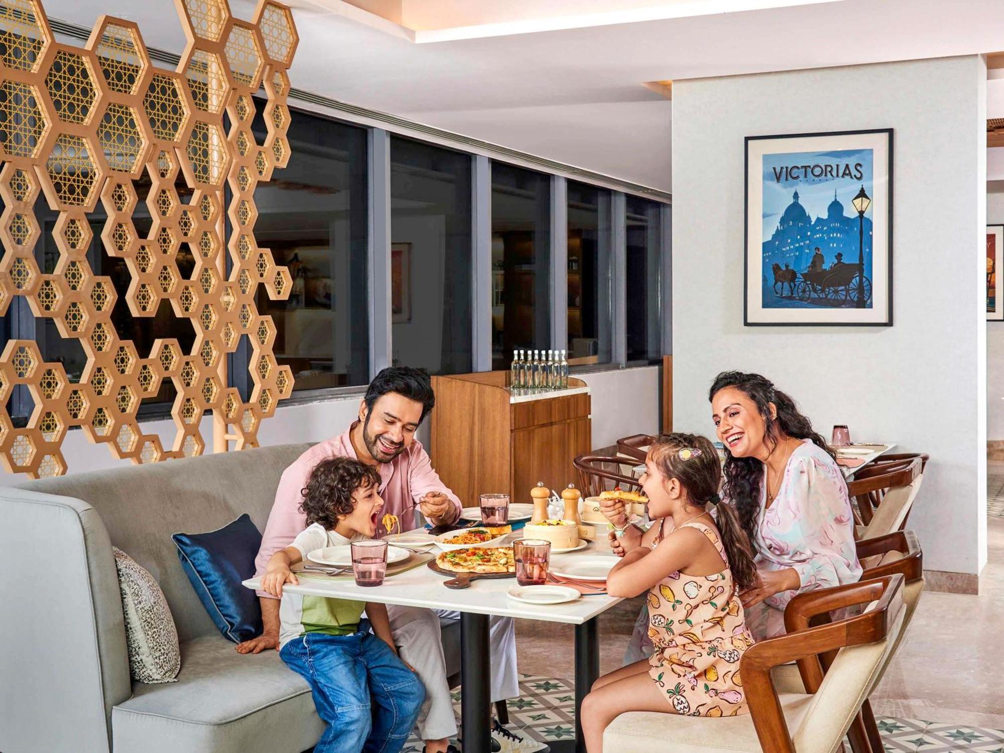 Hotel Novotel International Airport 5*