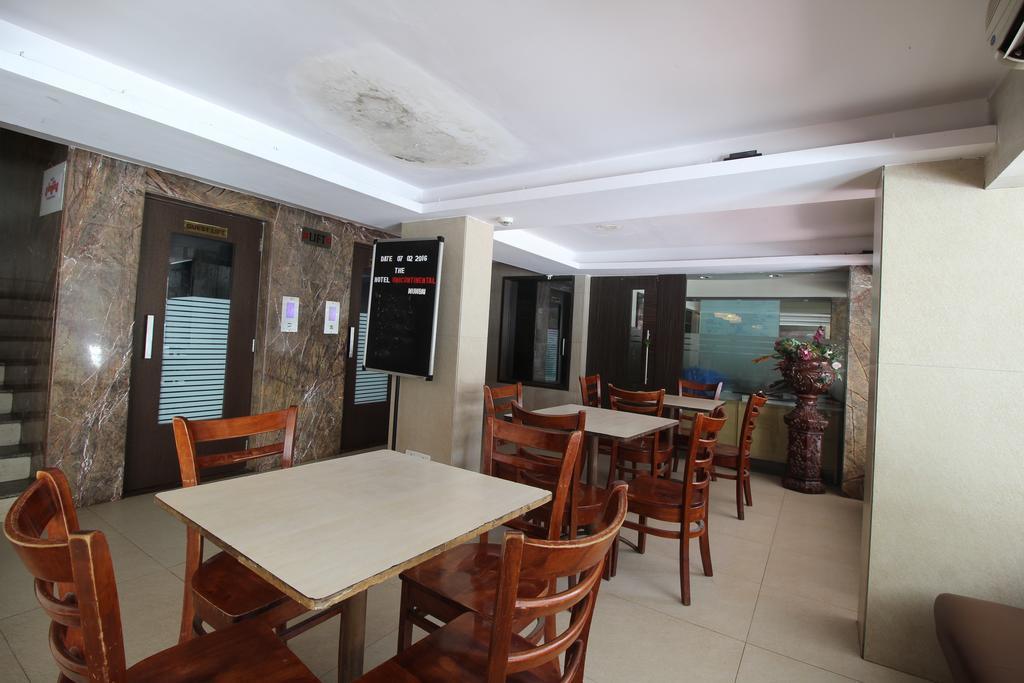 Hotel Samrat 3*