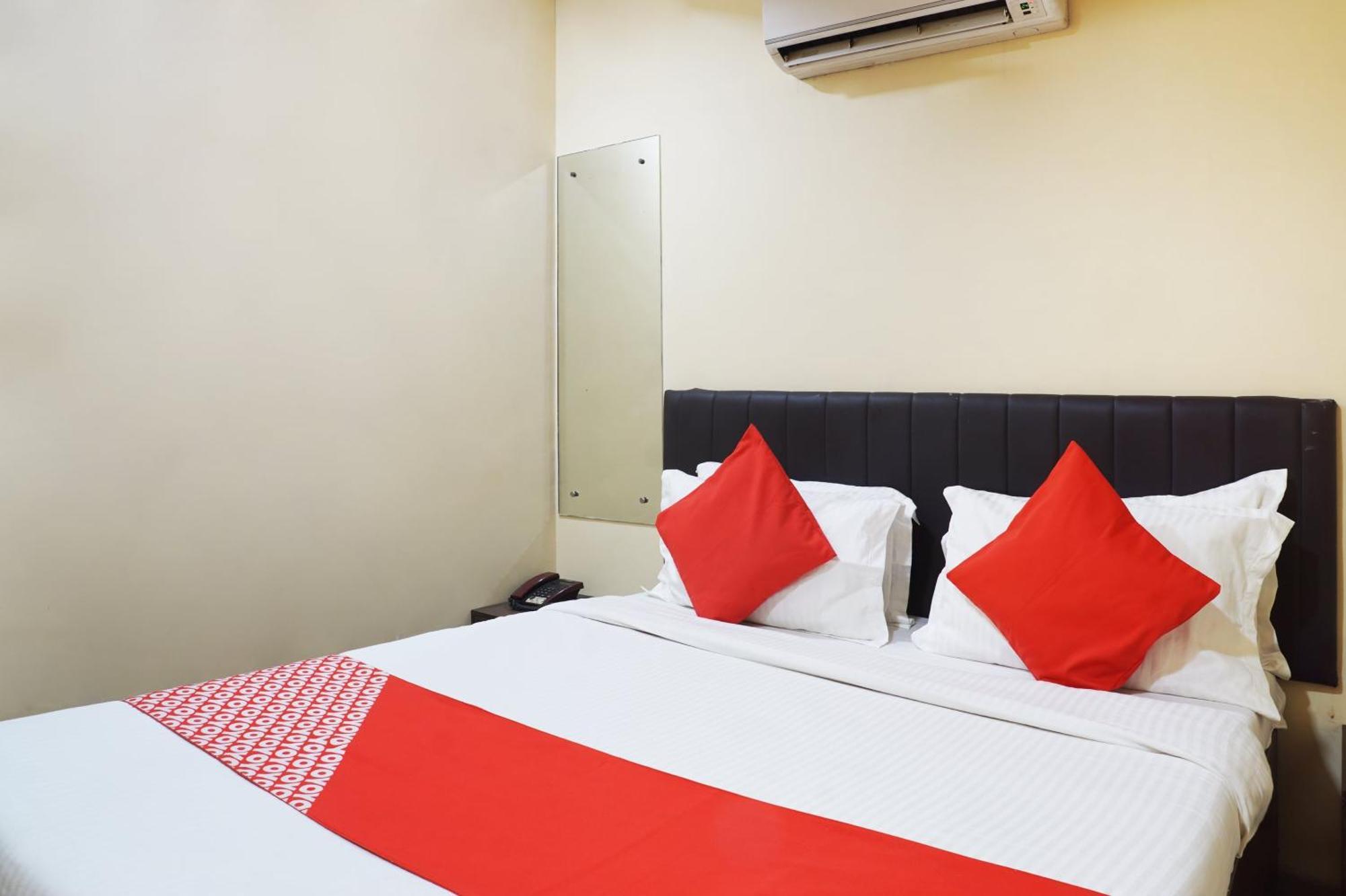 Oyo Paradise 4* Mumbai