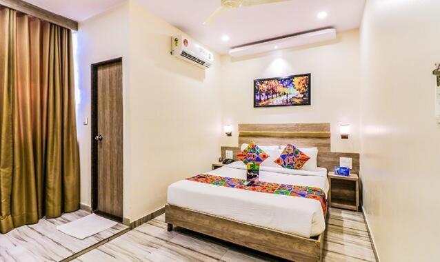 New Aksha International By Glitz Guest house