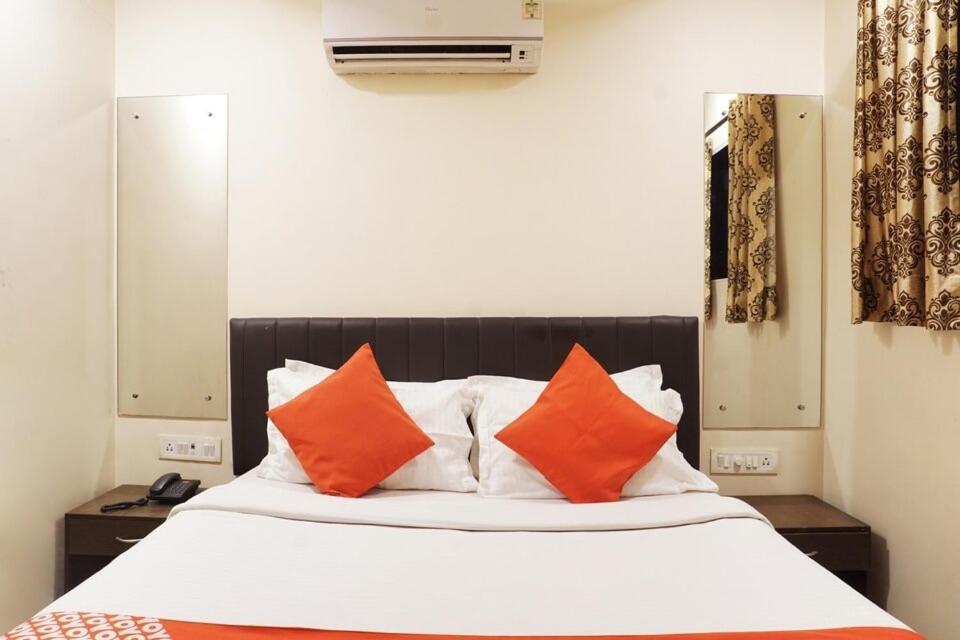 Hotel Oyo Paradise Mumbai