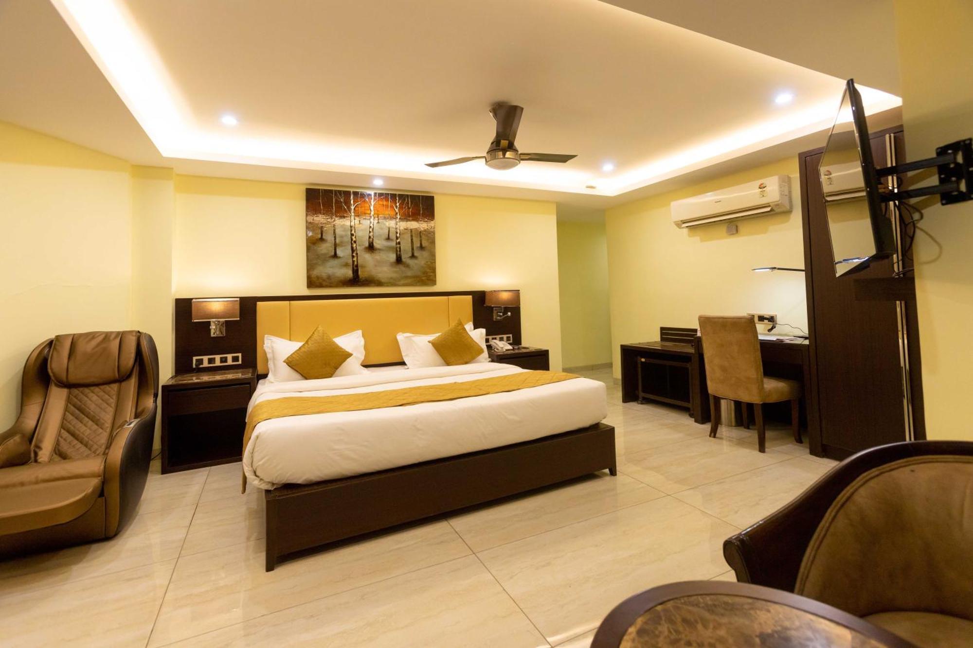 Hotel Godwin - Colaba Mumbai