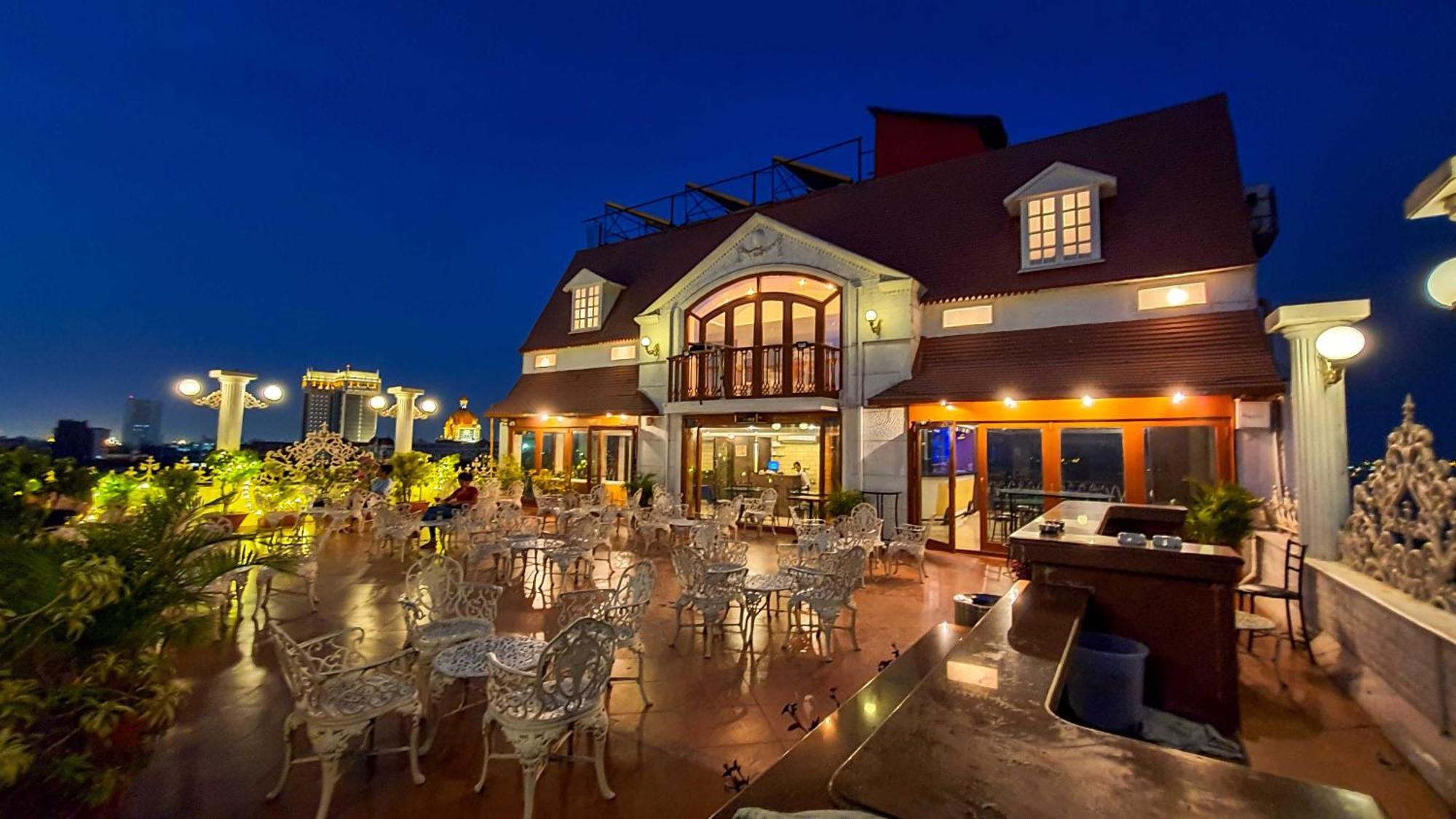 Hotel Godwin - Colaba 4*