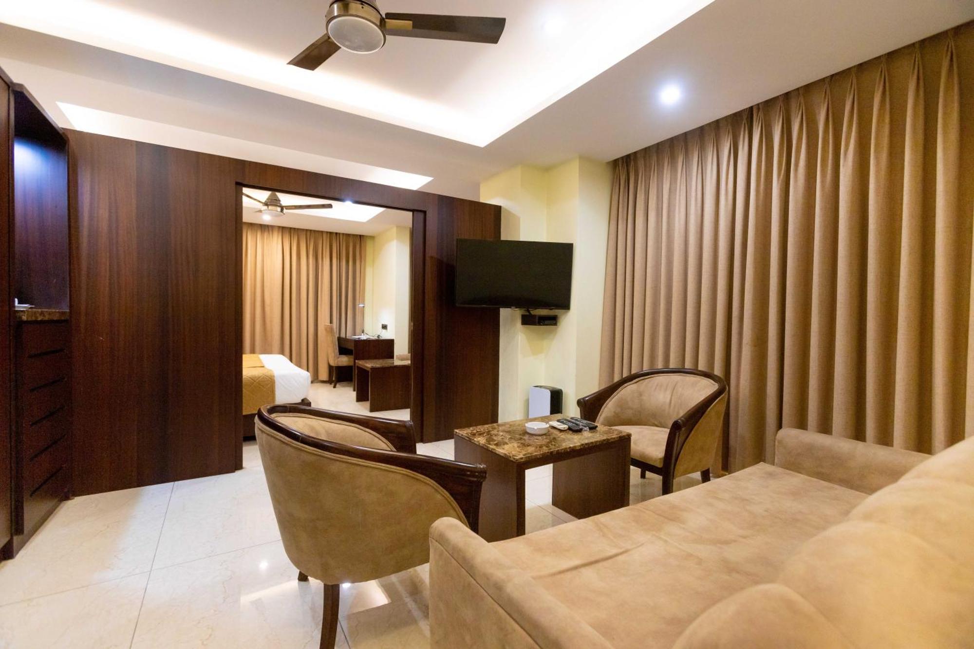 Godwin - Colaba Mumbai