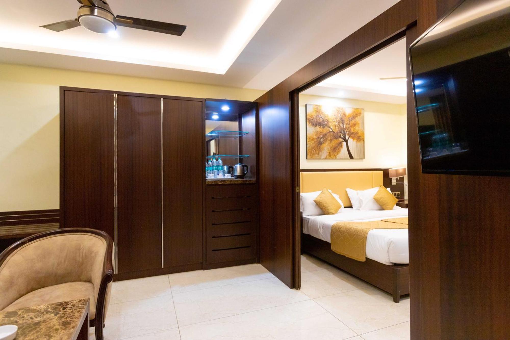 Hotel Godwin - Colaba 4*