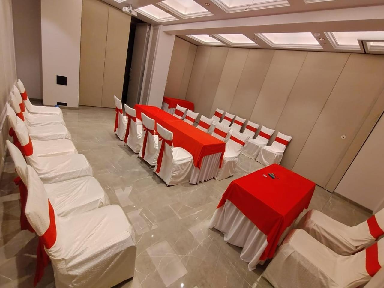 J And Banquets Mumbai