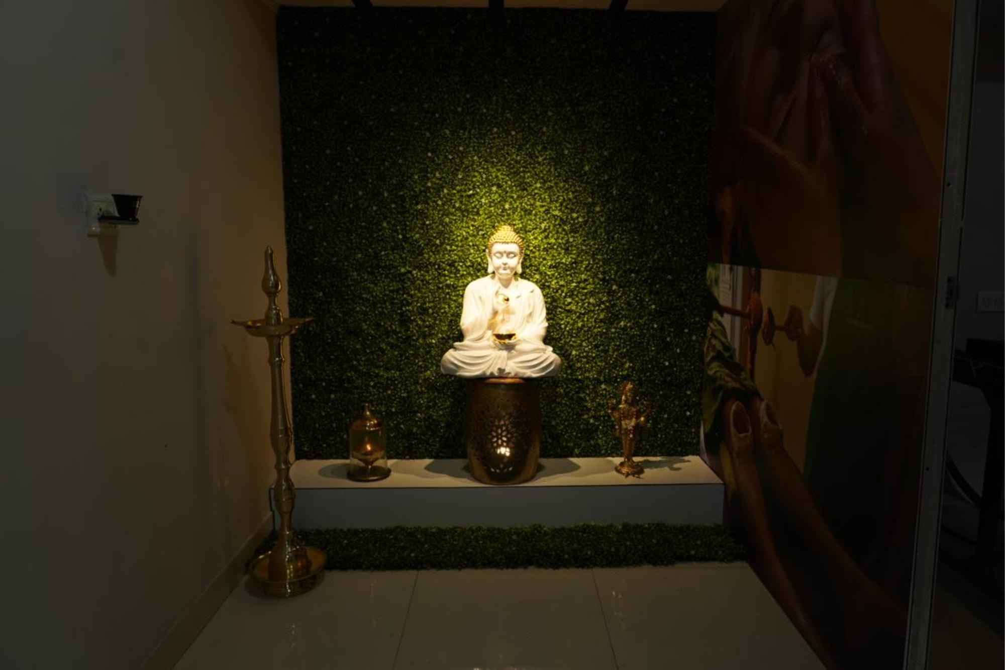 Hotel Country & Suites By Umrb - International Airport Mumbai