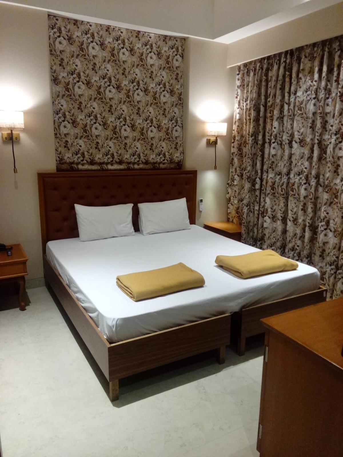 Muza Fisco Hotel Mumbai