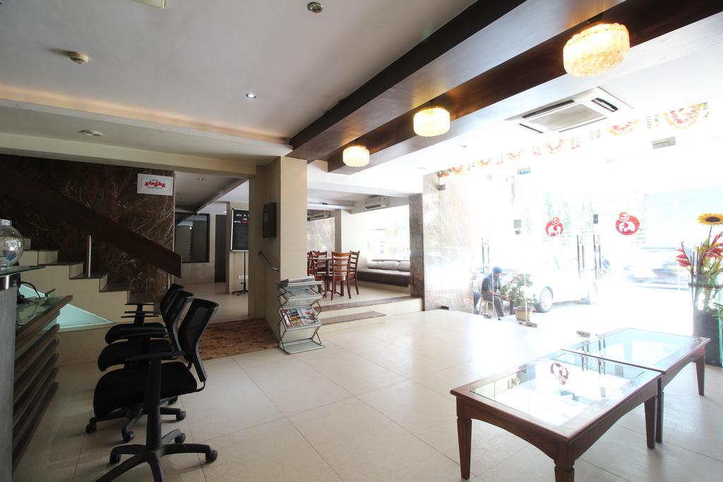 Hotel Samrat