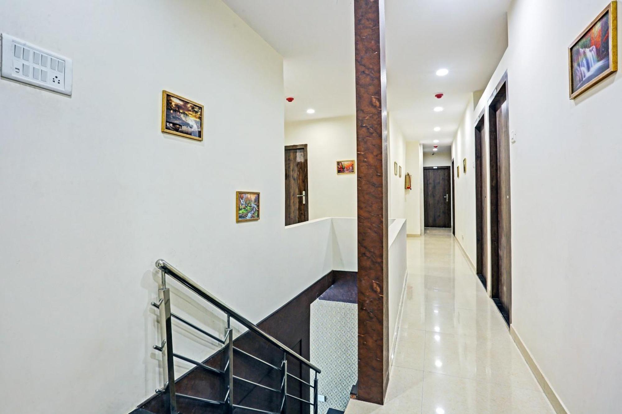 Hotel O Tawakkal 3*