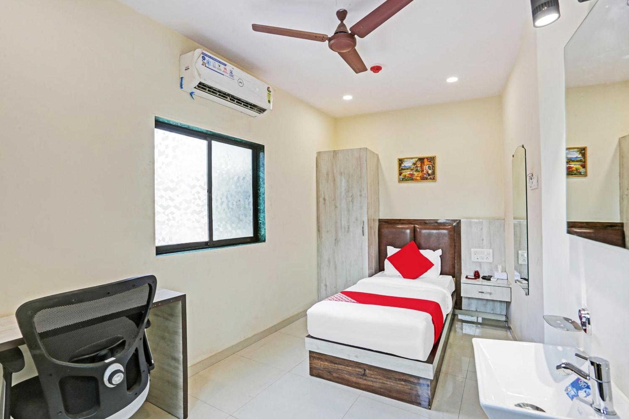 Hotel O Tawakkal Mumbai