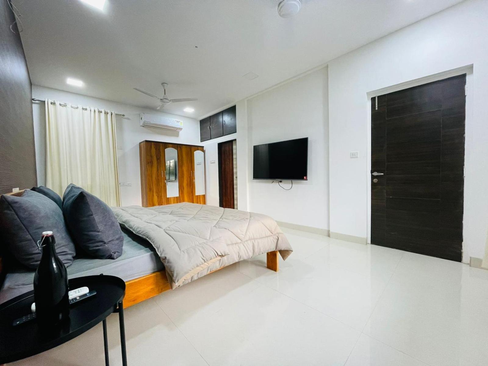 Luxe-bnb Near Airport Mumbai