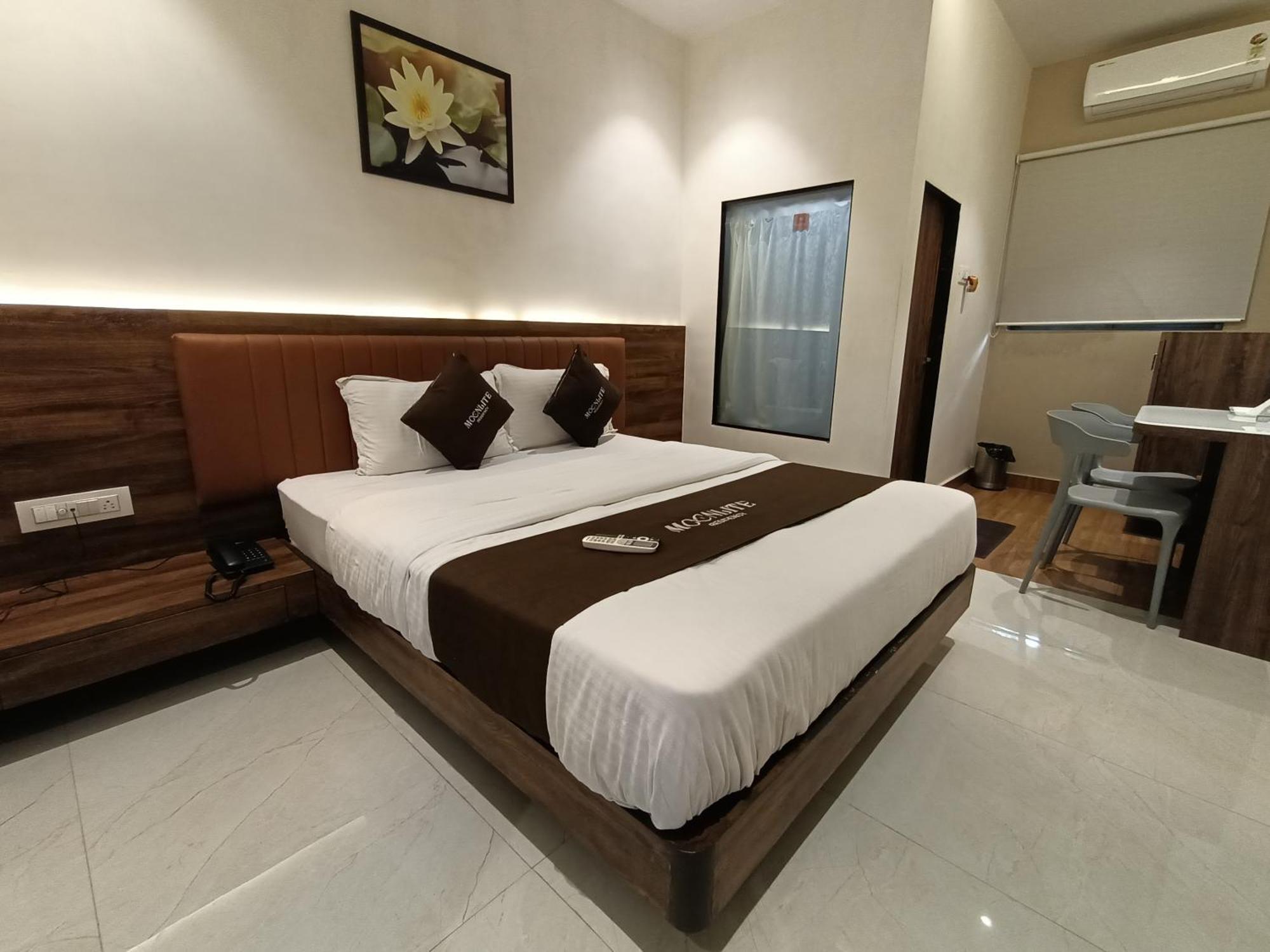 Moon Lite Residency - Marve Road Malad West Hotel Mumbai