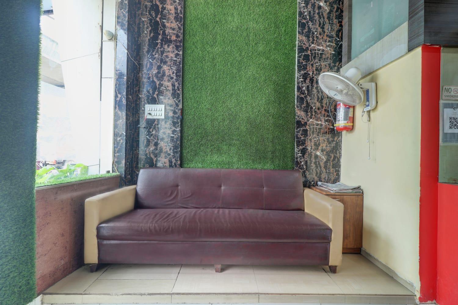 Guest house Icon International Airport