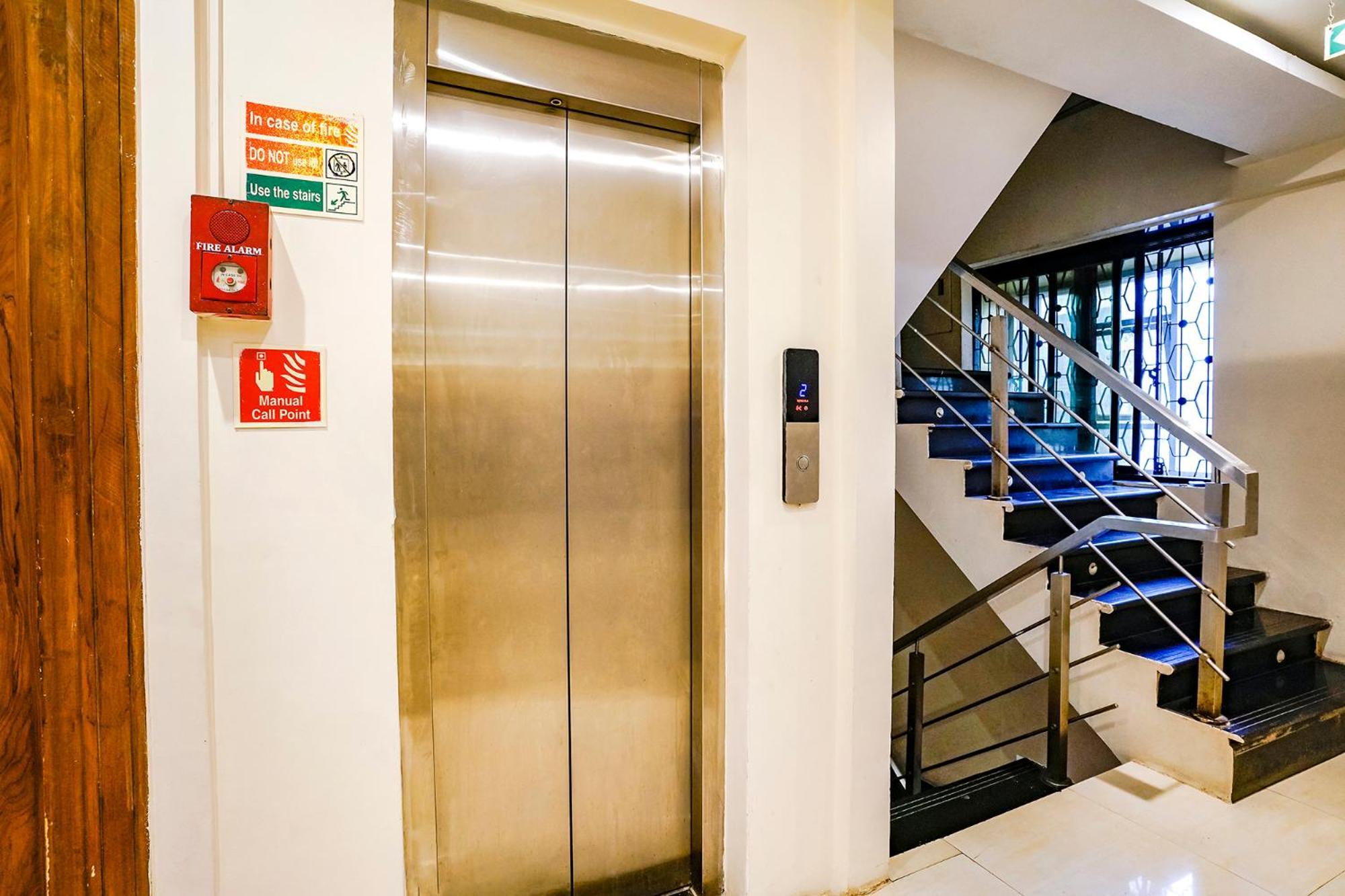 Hotel Fabhotel Amber Palace - Nr & Csmt Station