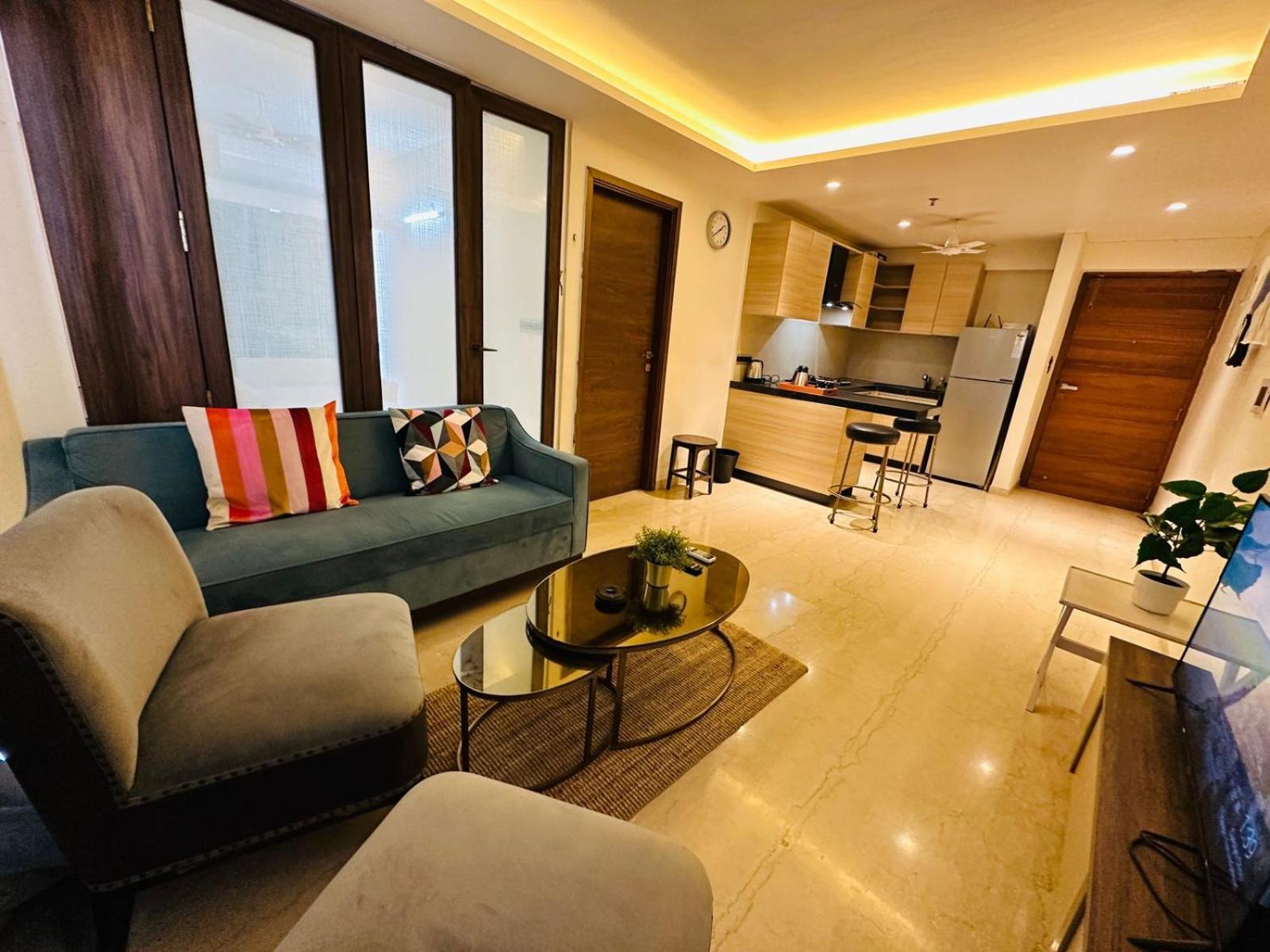 Apartment 2bhk Service In Bkc By Florastays