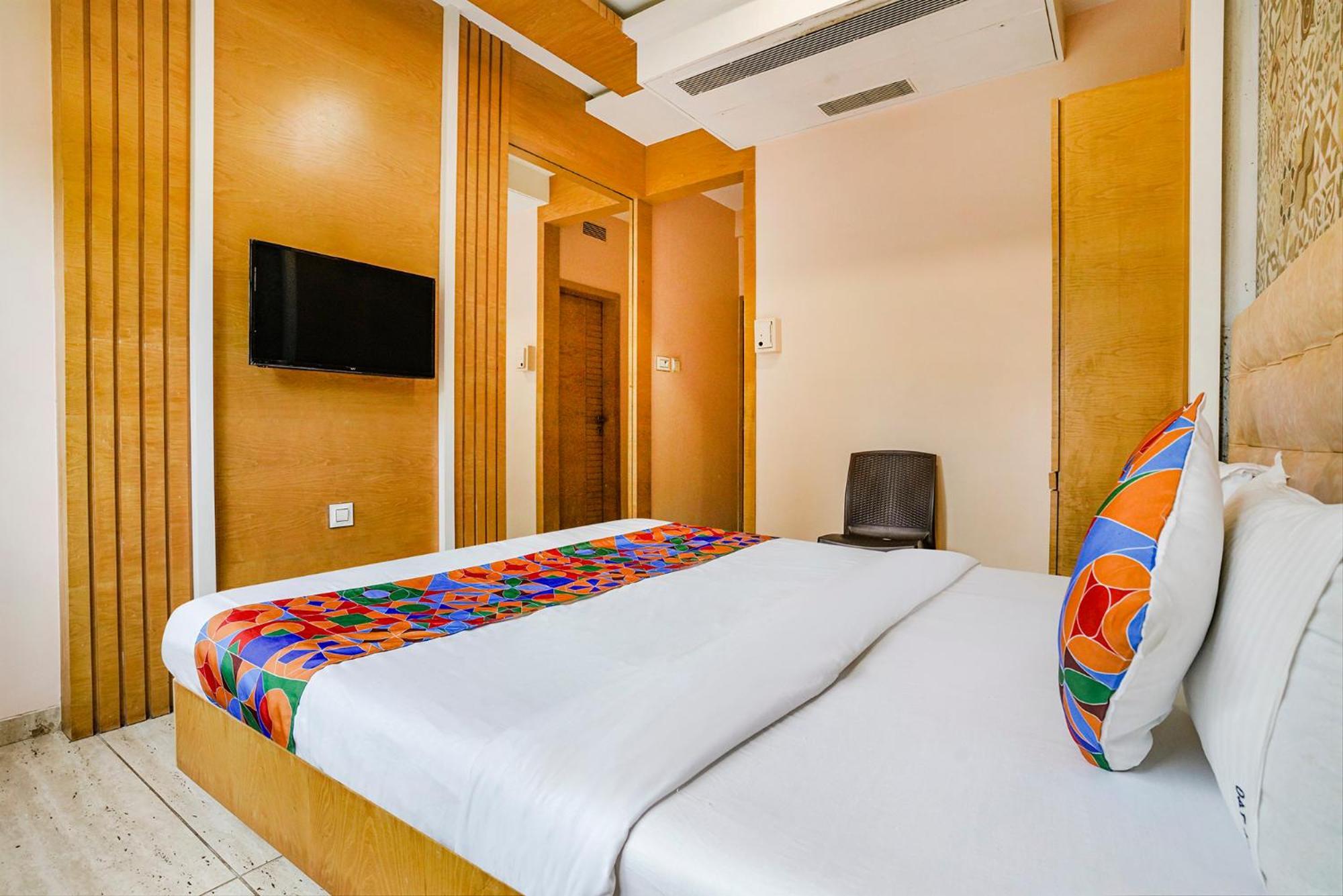 Hotel Fabhotel Neelkamal - Chembur