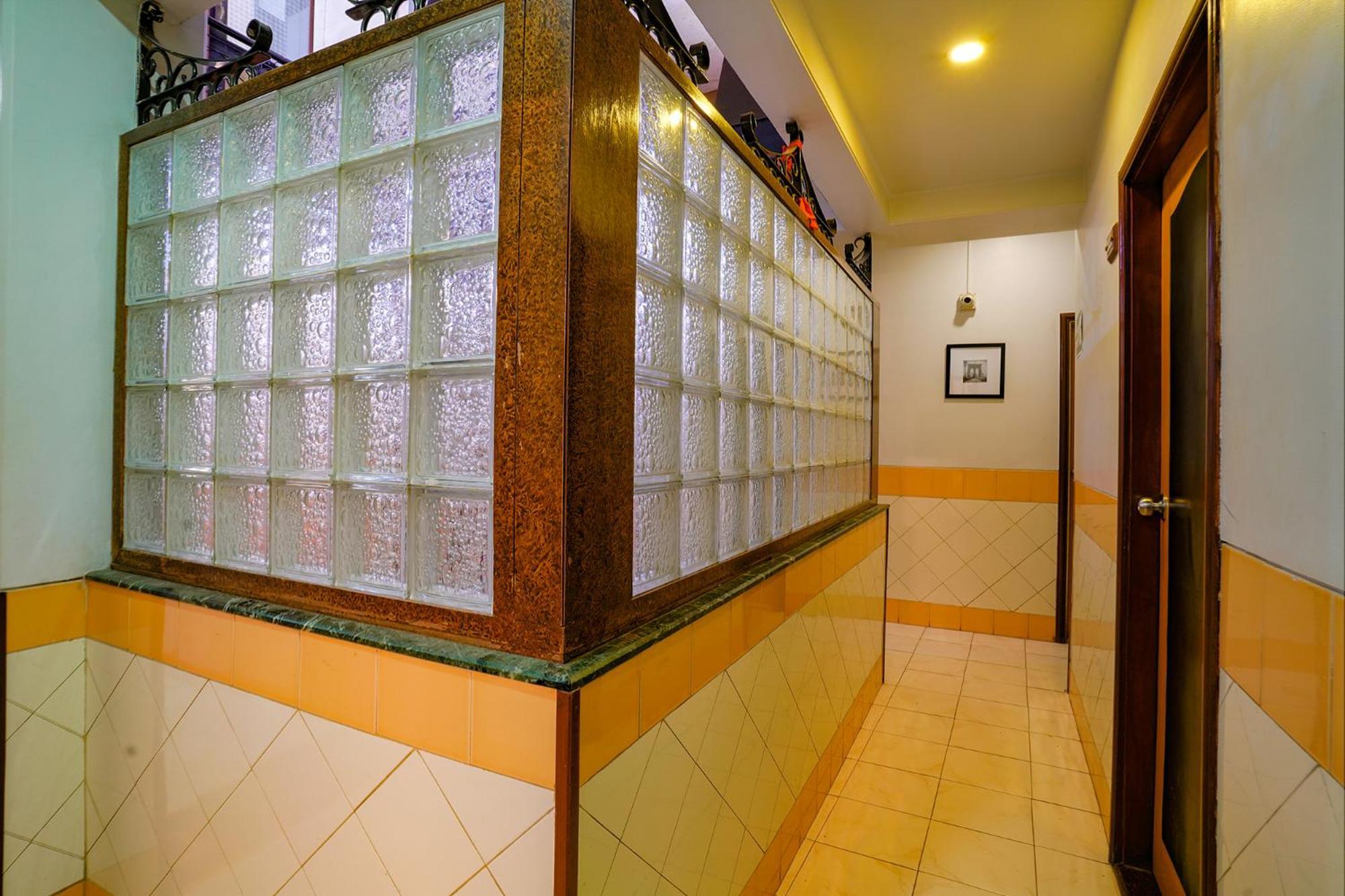 Hotel Fabexpress Manas Residency Mumbai