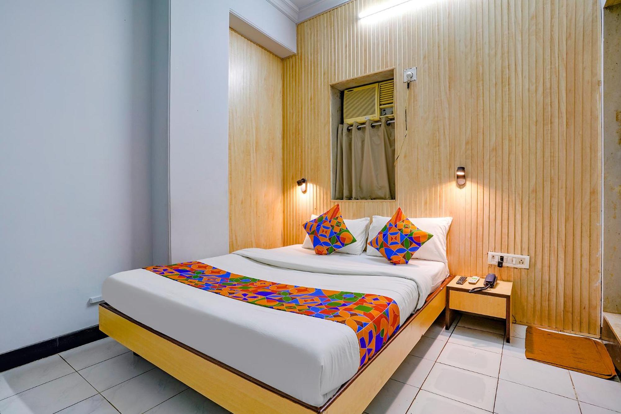 Fabexpress Manas Residency Hotel 4*