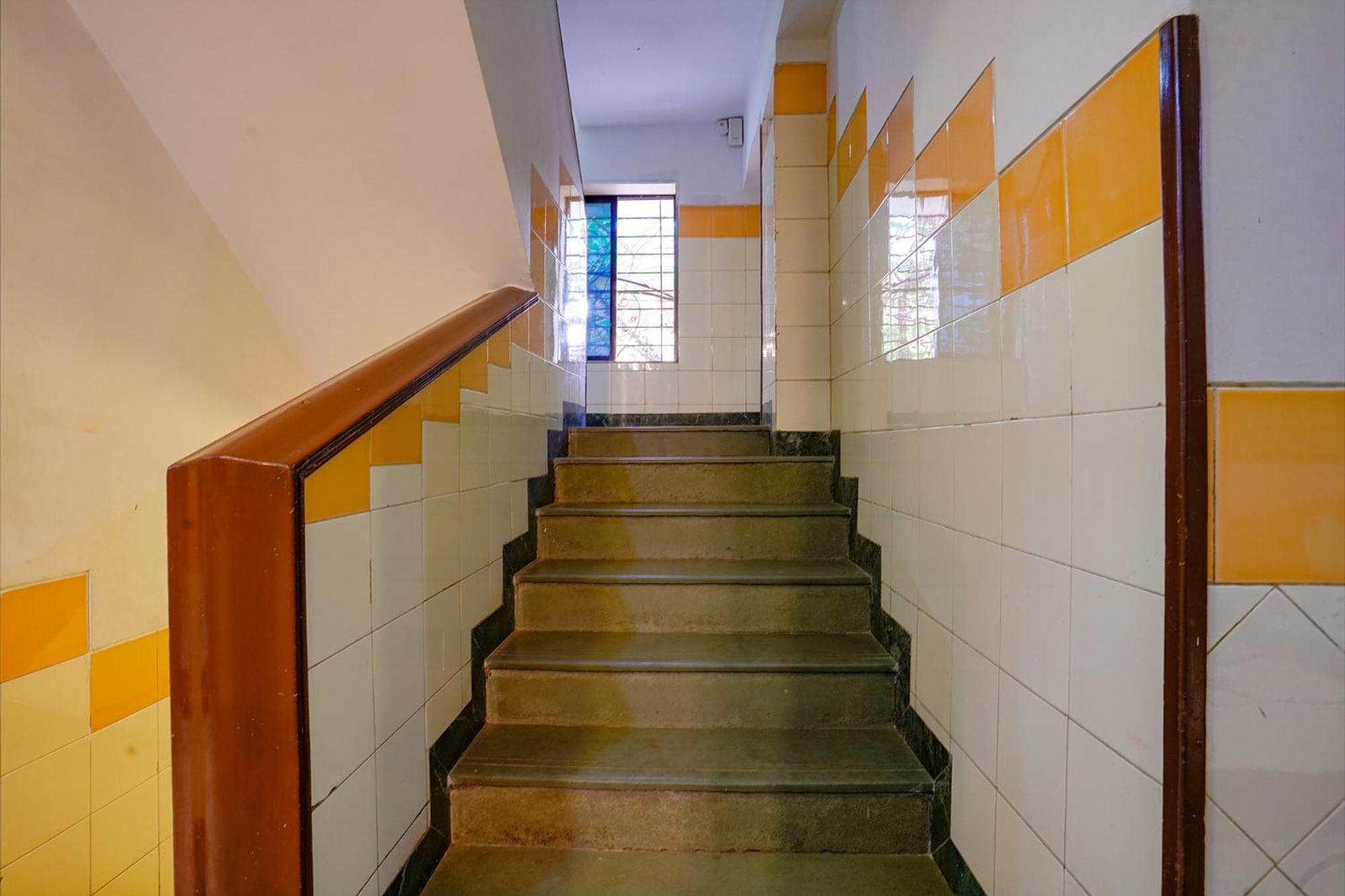 Hotel Fabexpress Manas Residency Mumbai