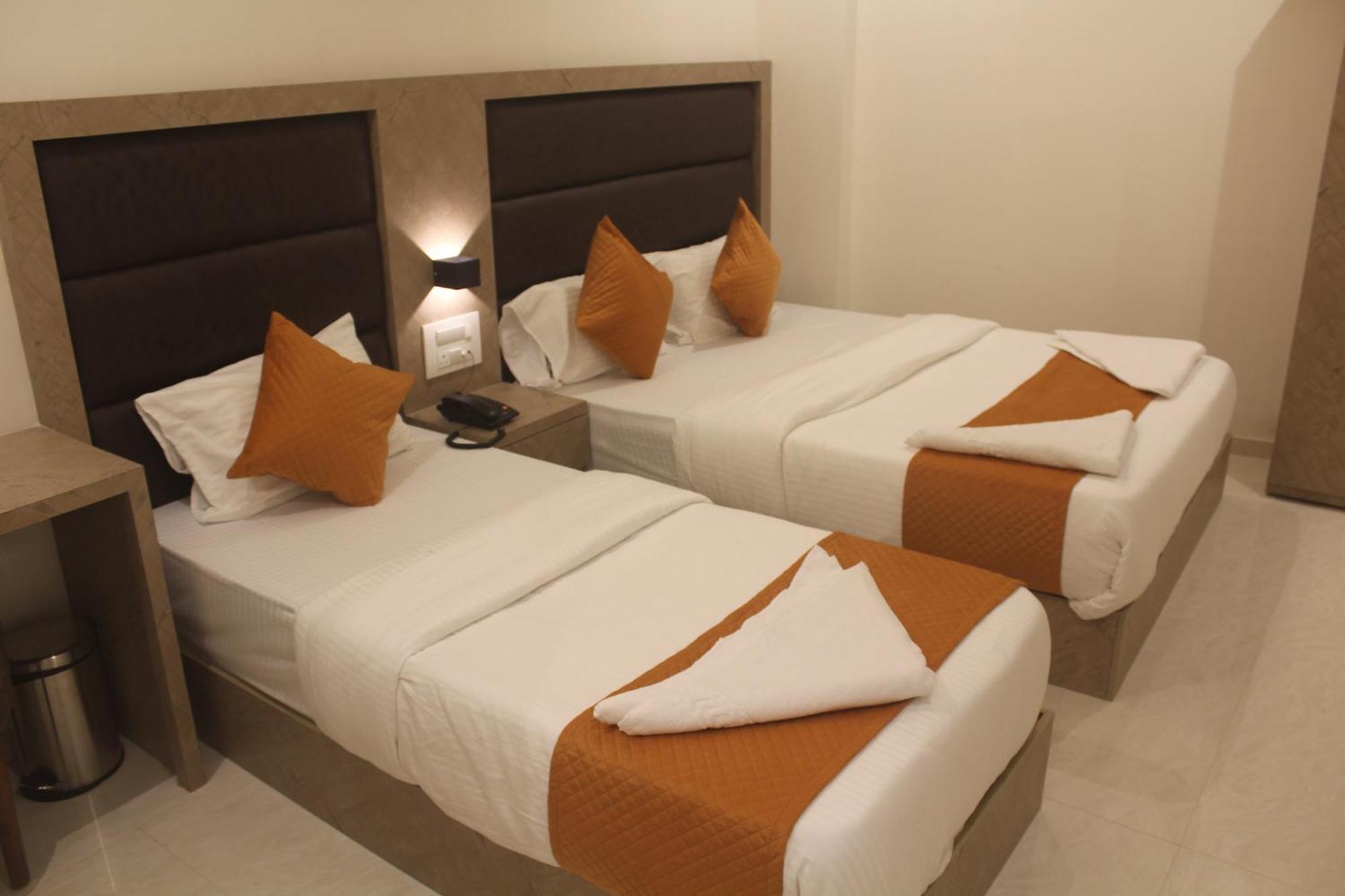 Metro Hotel