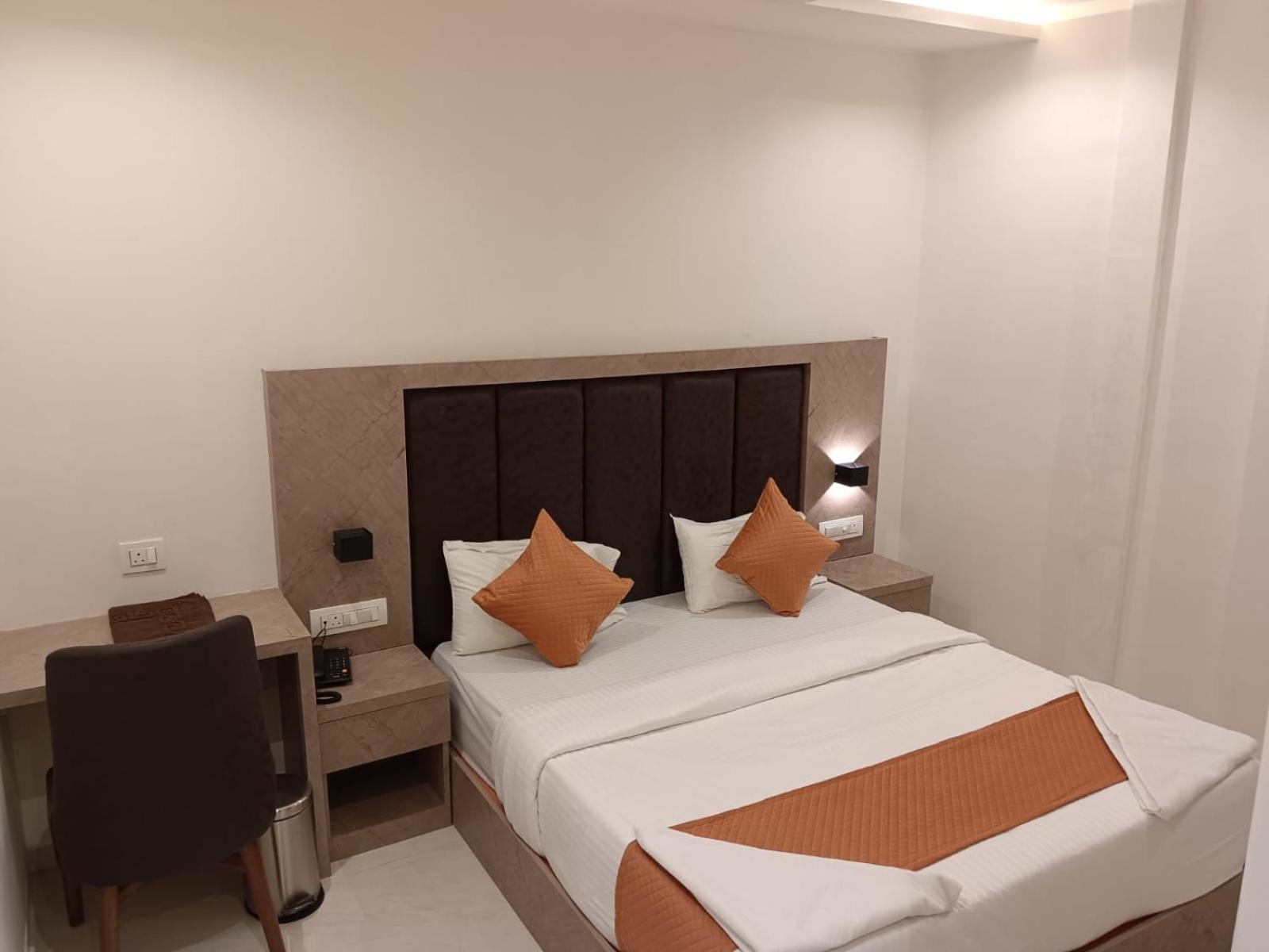 Metro Hotel Mumbai
