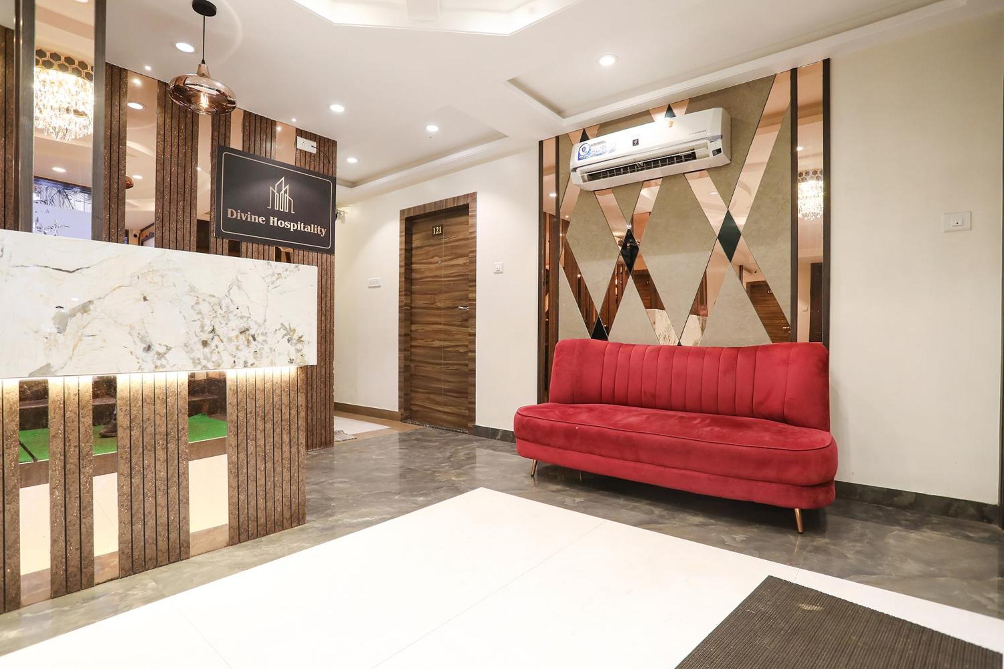 Hotel Fabexpress Divine Hospitality