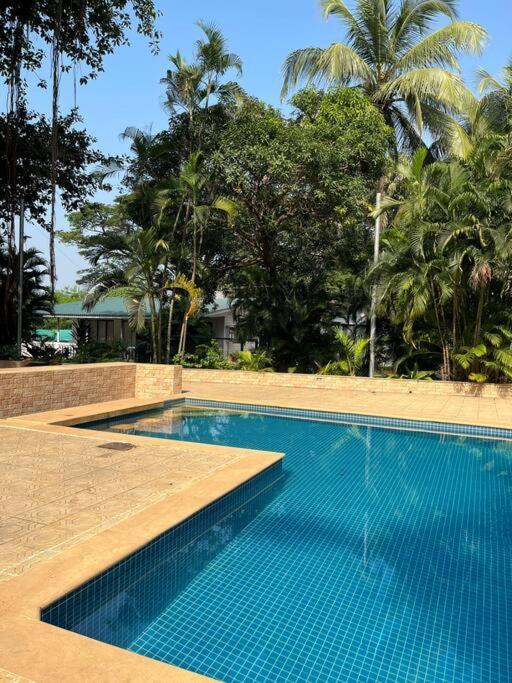 Villa Verandah Myrah 2bh With Plunge Pool Mumbai