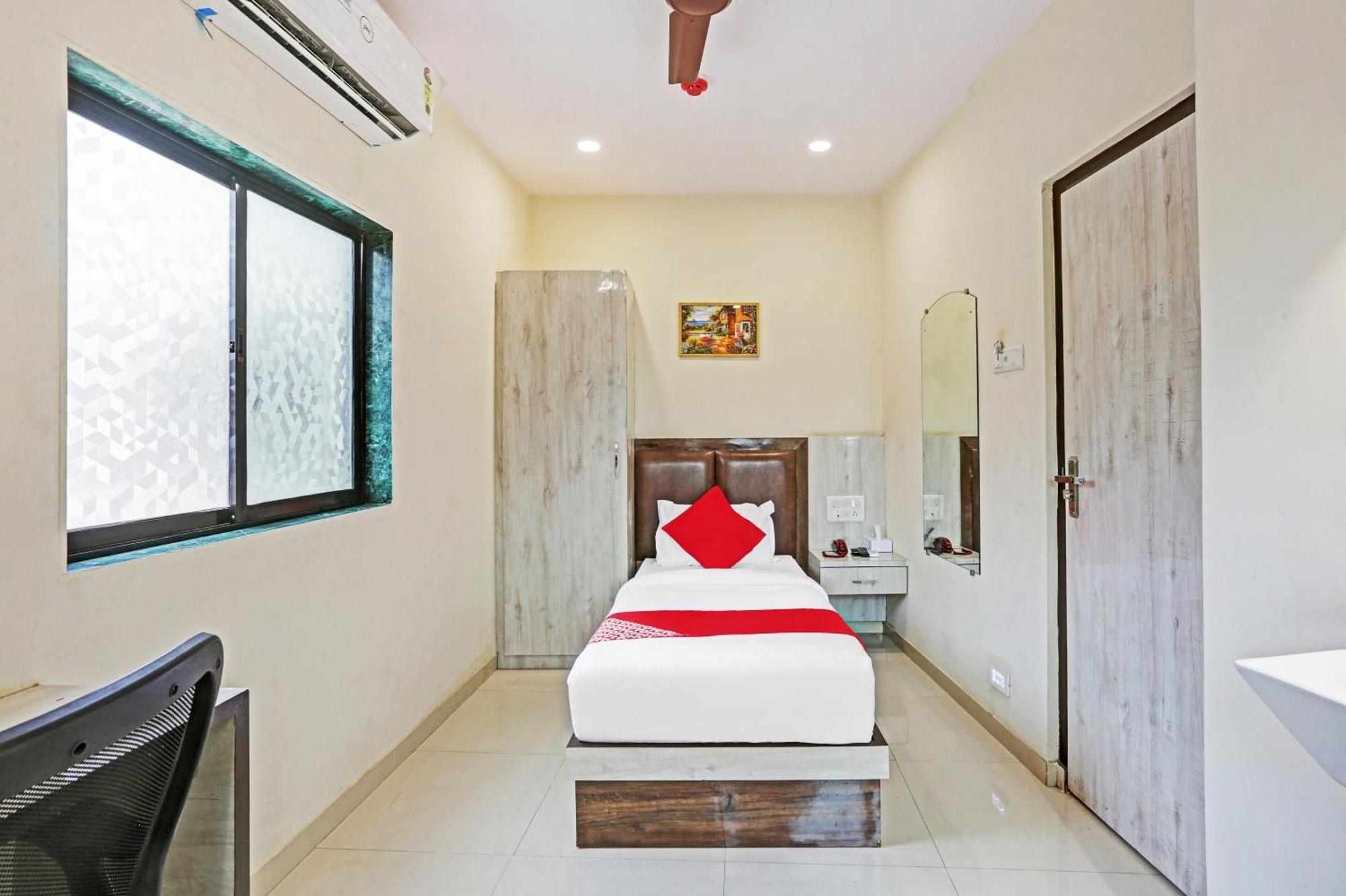 Hotel O Tawakkal Mumbai