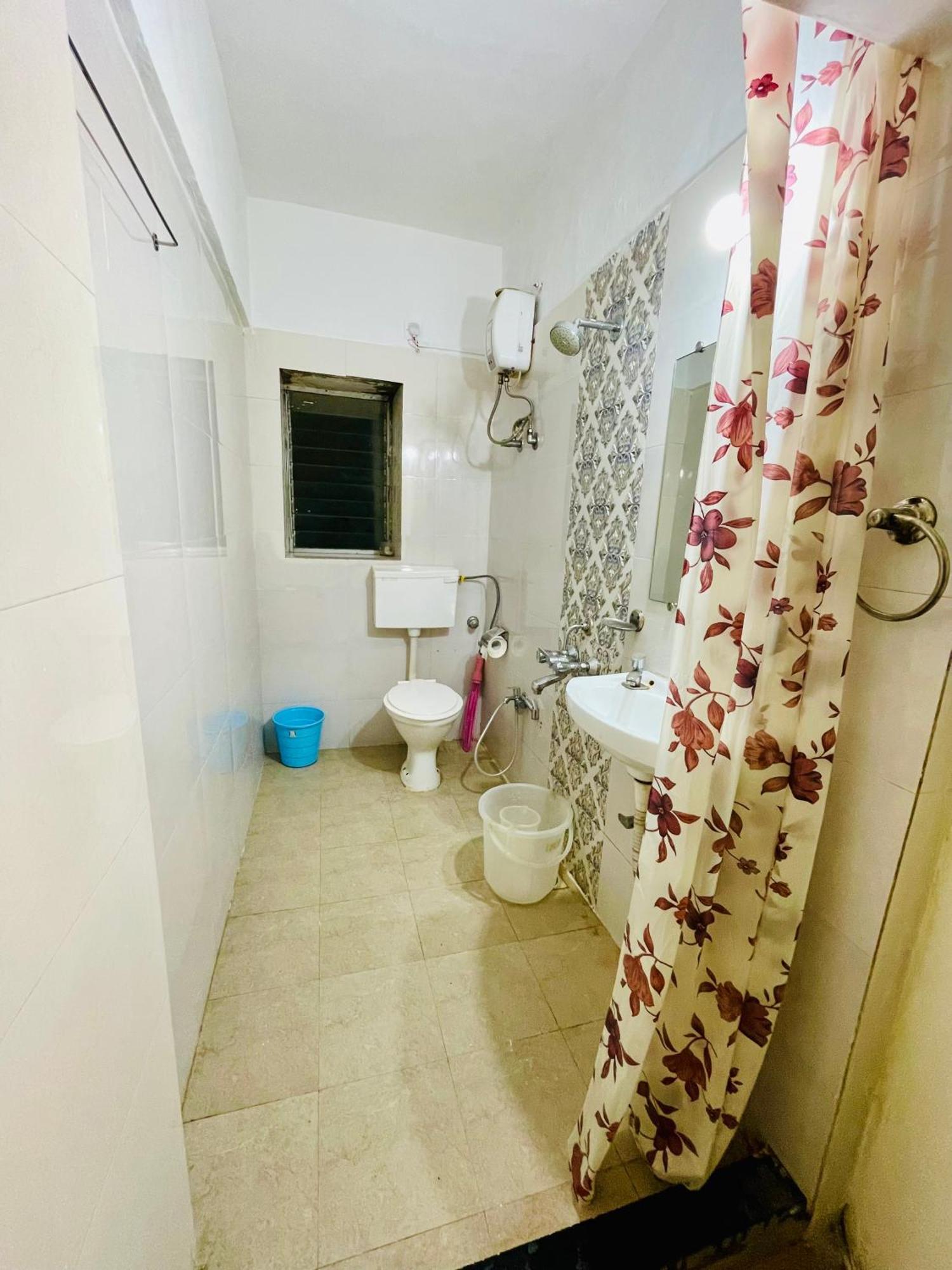 Urban And Suites, Service In Goregaon * Mumbai