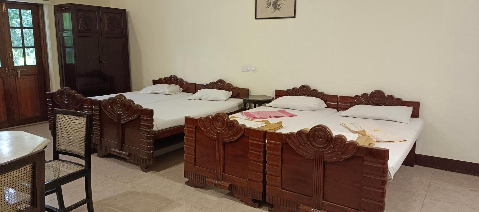 Bentleys Hotel Mumbai