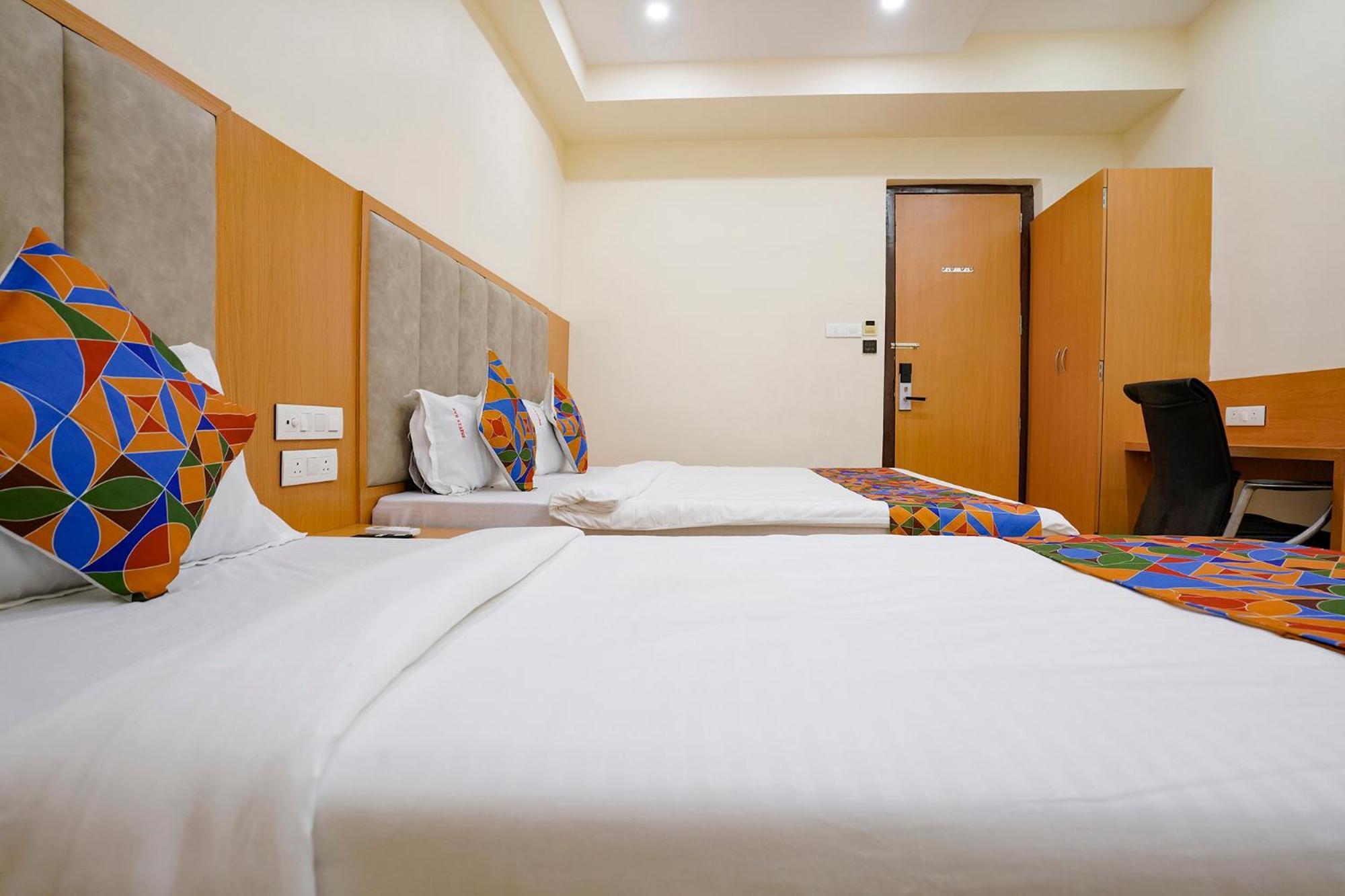 Fabhotel 7 Square - Nr Bkc 3*