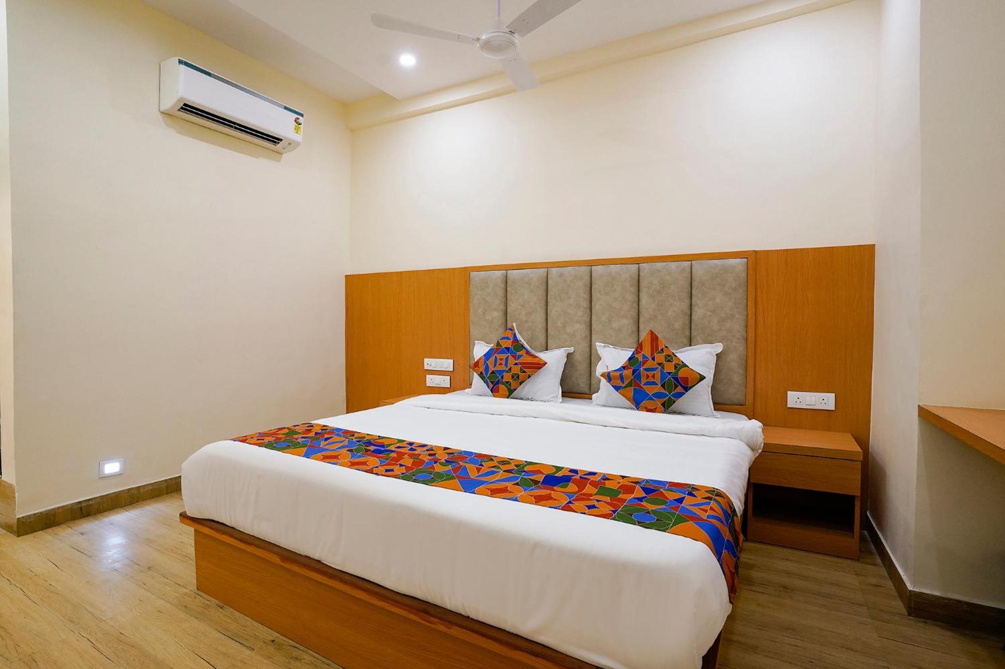 Fabhotel 7 Square - Nr Bkc 3*