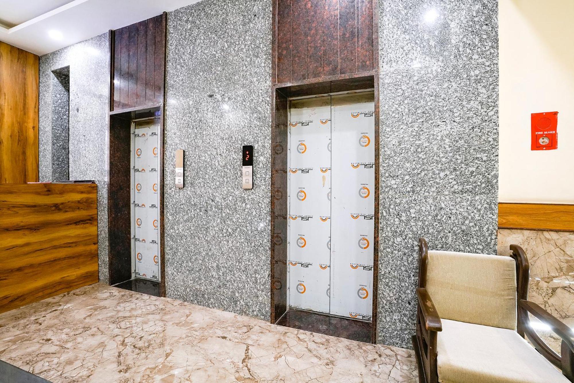 Fabhotel 7 Square - Nr Bkc 3* Mumbai