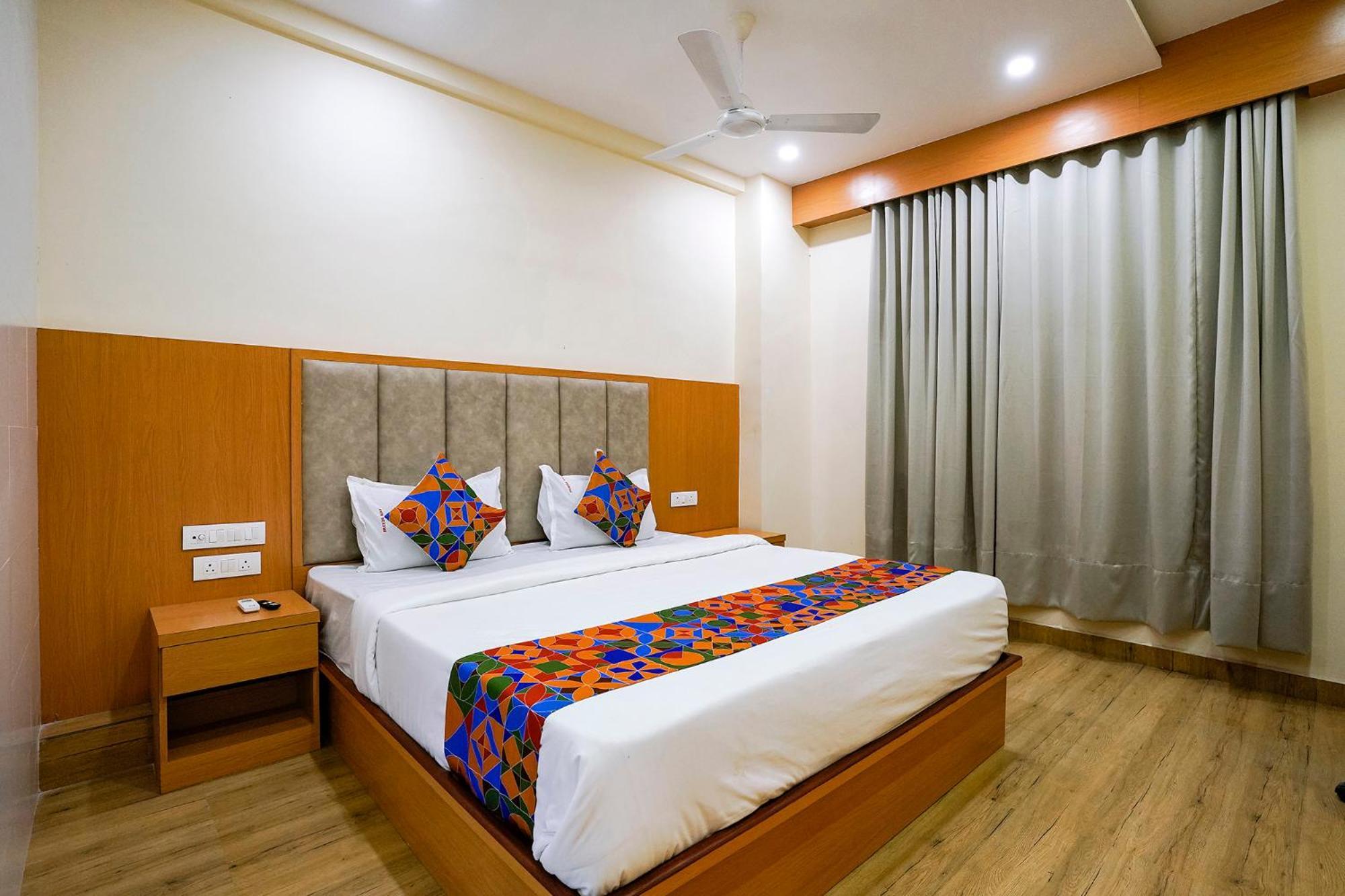 Fabhotel 7 Square - Nr Bkc