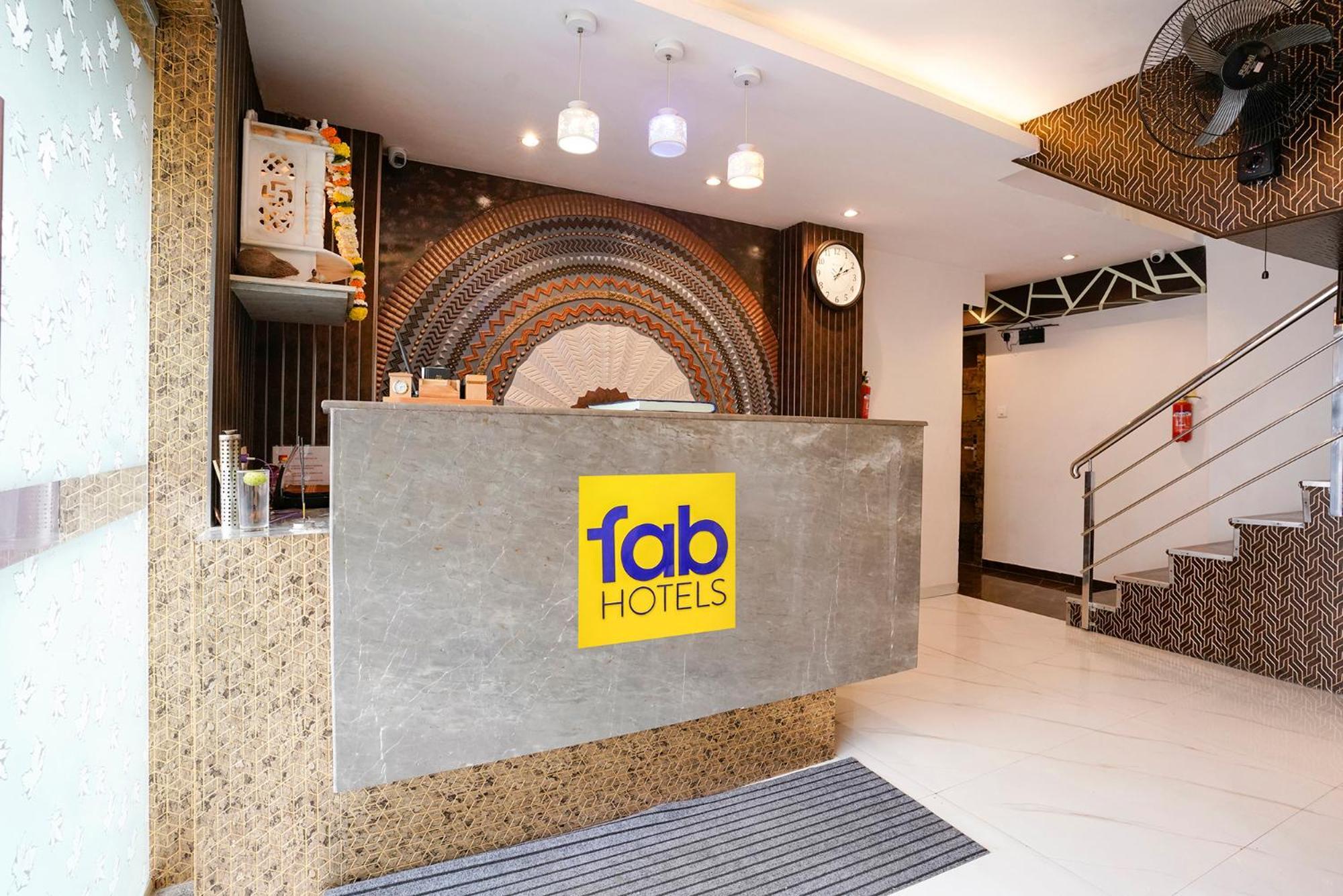 Fabhotel Atithi Residency I - Nr Bkc Guest house