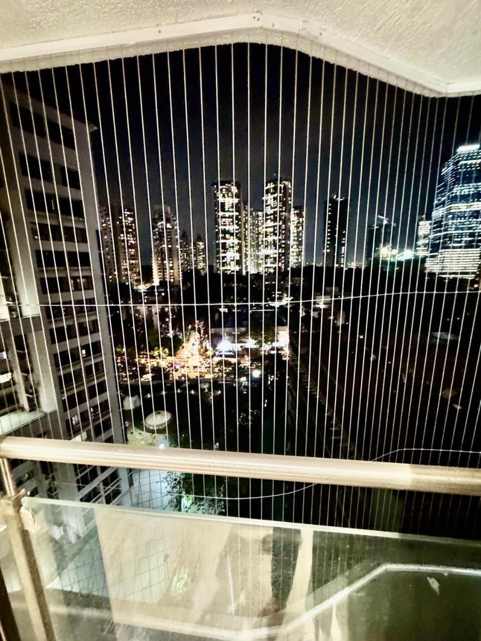 Pixiestays Goregaon West Apartment Mumbai