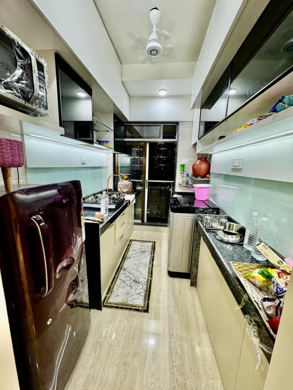 Pixiestays Goregaon West Mumbai