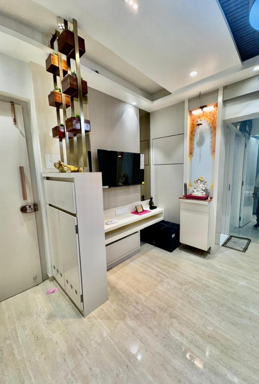 Pixiestays Goregaon West Mumbai