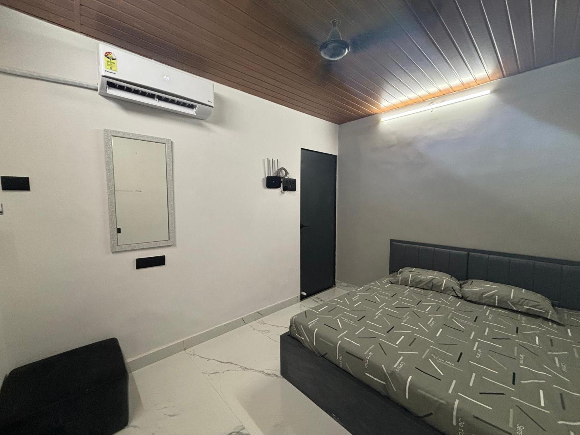Bed & Breakfast Aqua International Airport