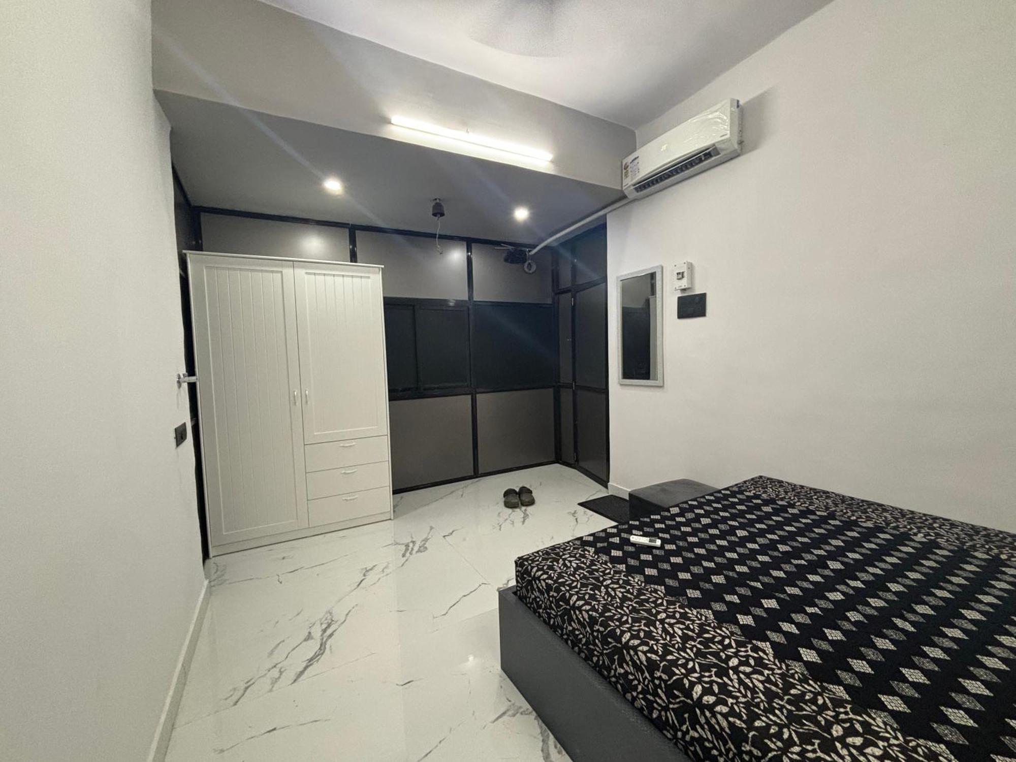 Aqua International Airport Bed & Breakfast Mumbai